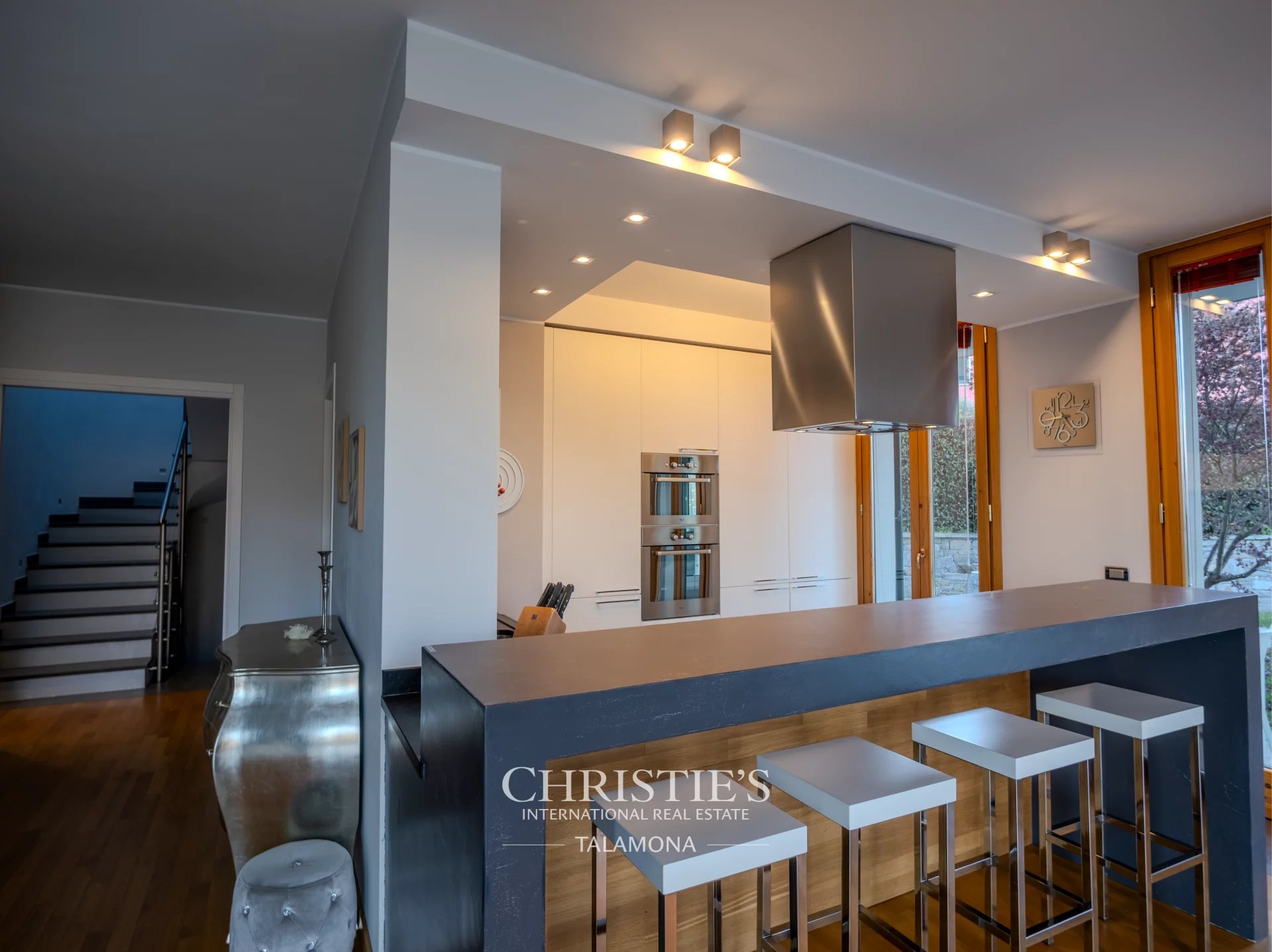 4 Bedroom Villa/Townhouse's Image 27