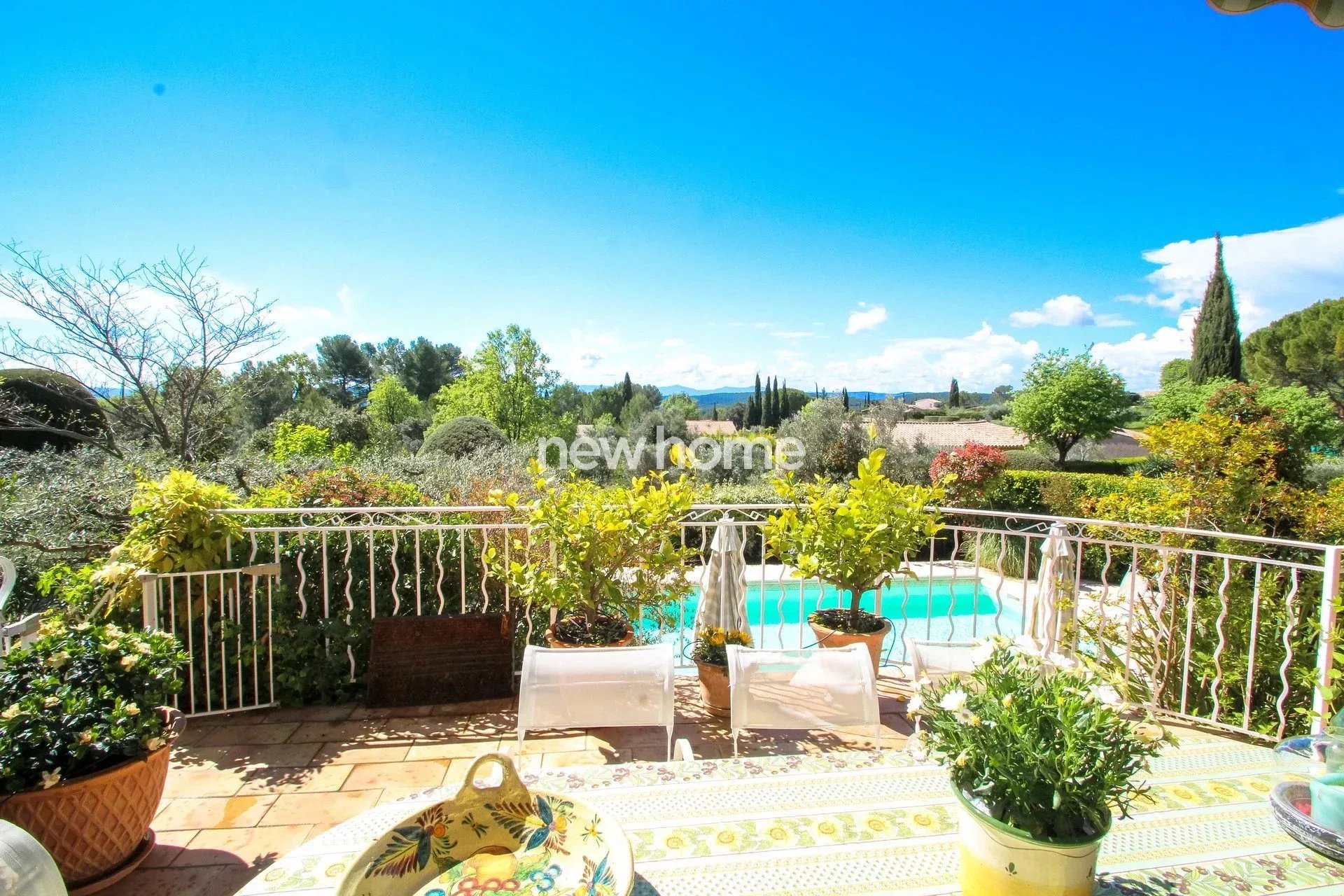 Charmante villa avec piscine chauffée proche du village de Flayosc