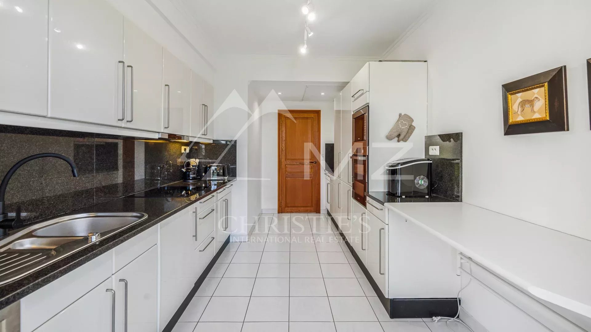 3 Bedroom Apartment/Flat's Image 9