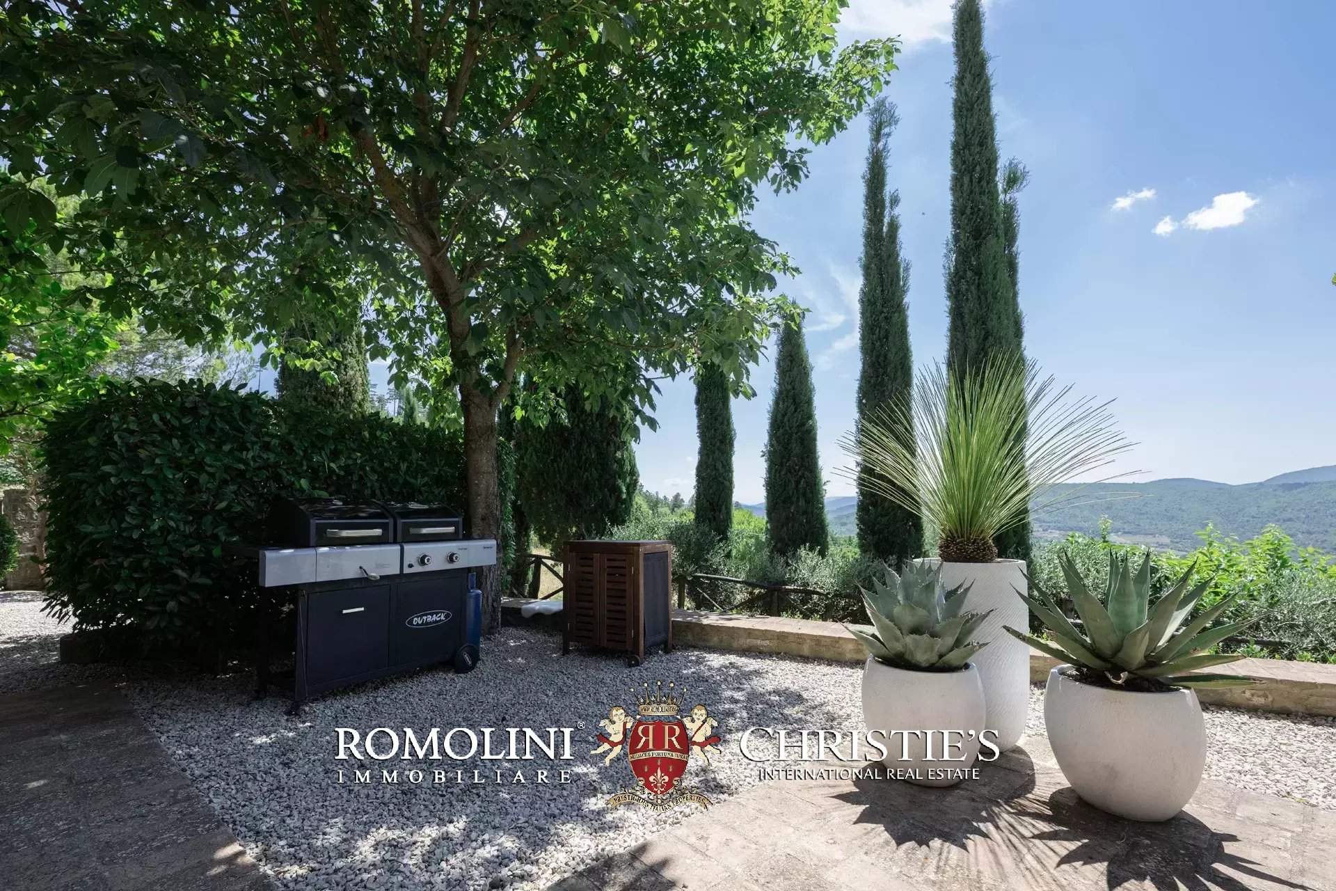 6 Bedroom Villa/Townhouse's Image 18