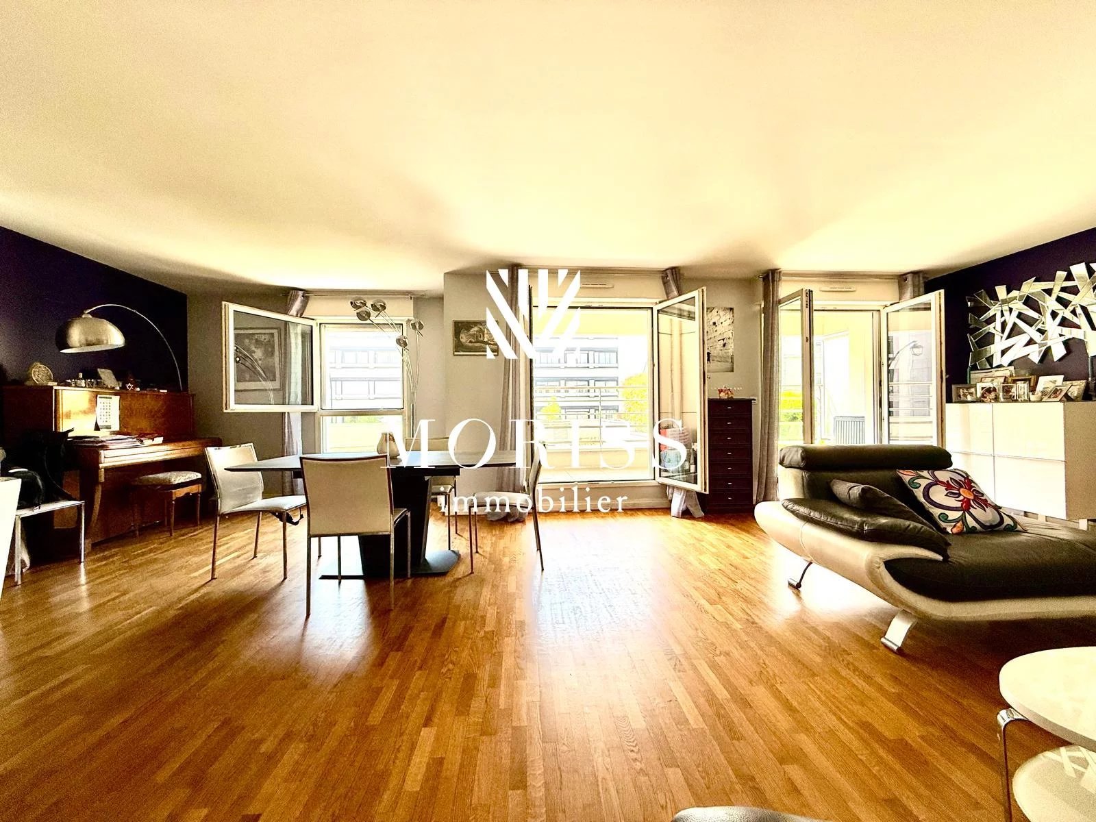 Saint-Mandé Appartement de 5 pièces + 8 m2 de balcon - Image Array