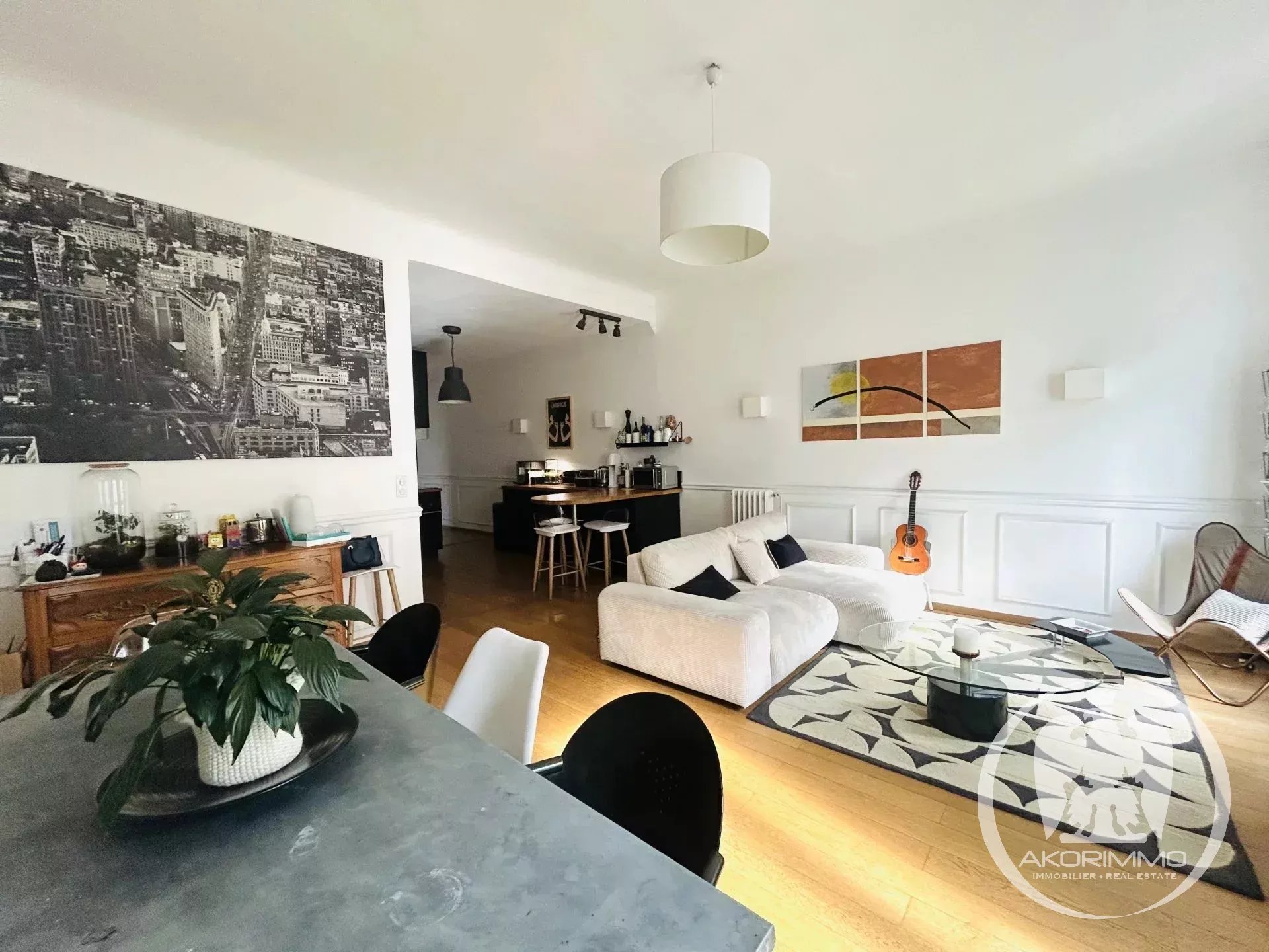 Apartment  - 4 rooms  - 98.0 m2 -