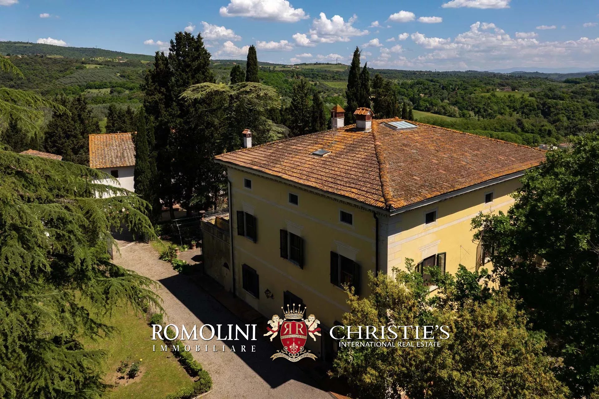 30 Bedroom Vineyard's Image 6