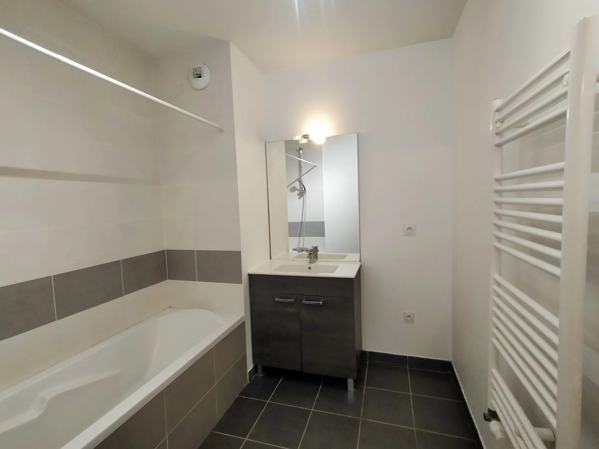 85867623 Location Lyon 9ème