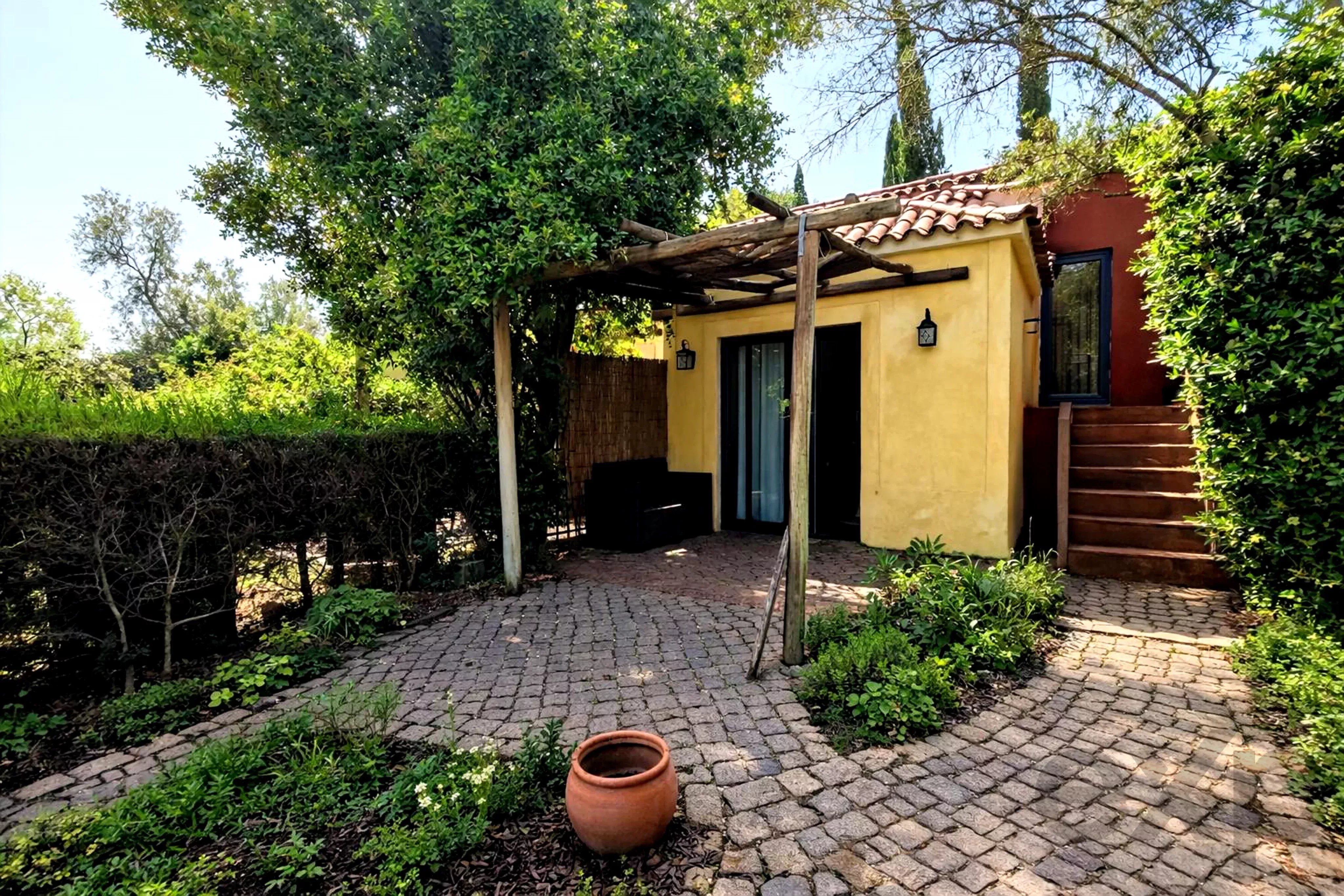 Country Estate with Pool, 4-Bedroom Main House and Three 1-Bedroom Cottages in Olhão 86832037 image 22