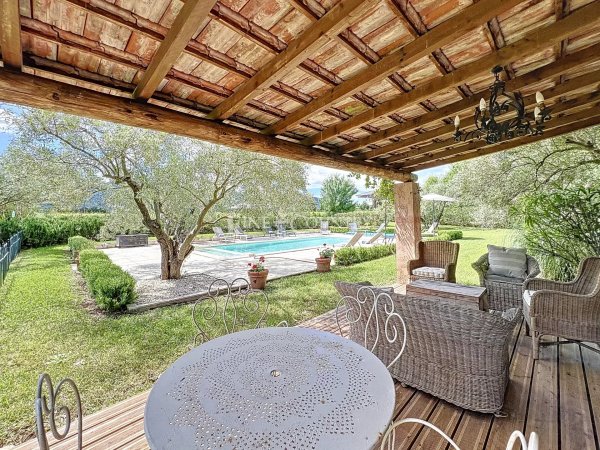 French Farmhouse for sale in Provence, Gonfaron — photo 7
