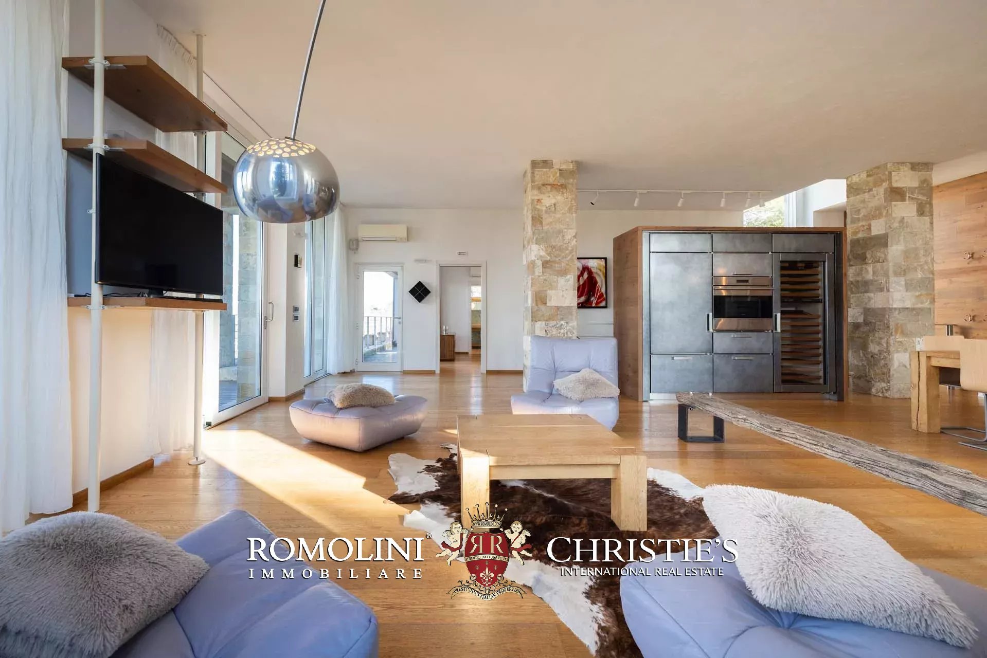 4 Bedroom Villa/Townhouse's Image 18