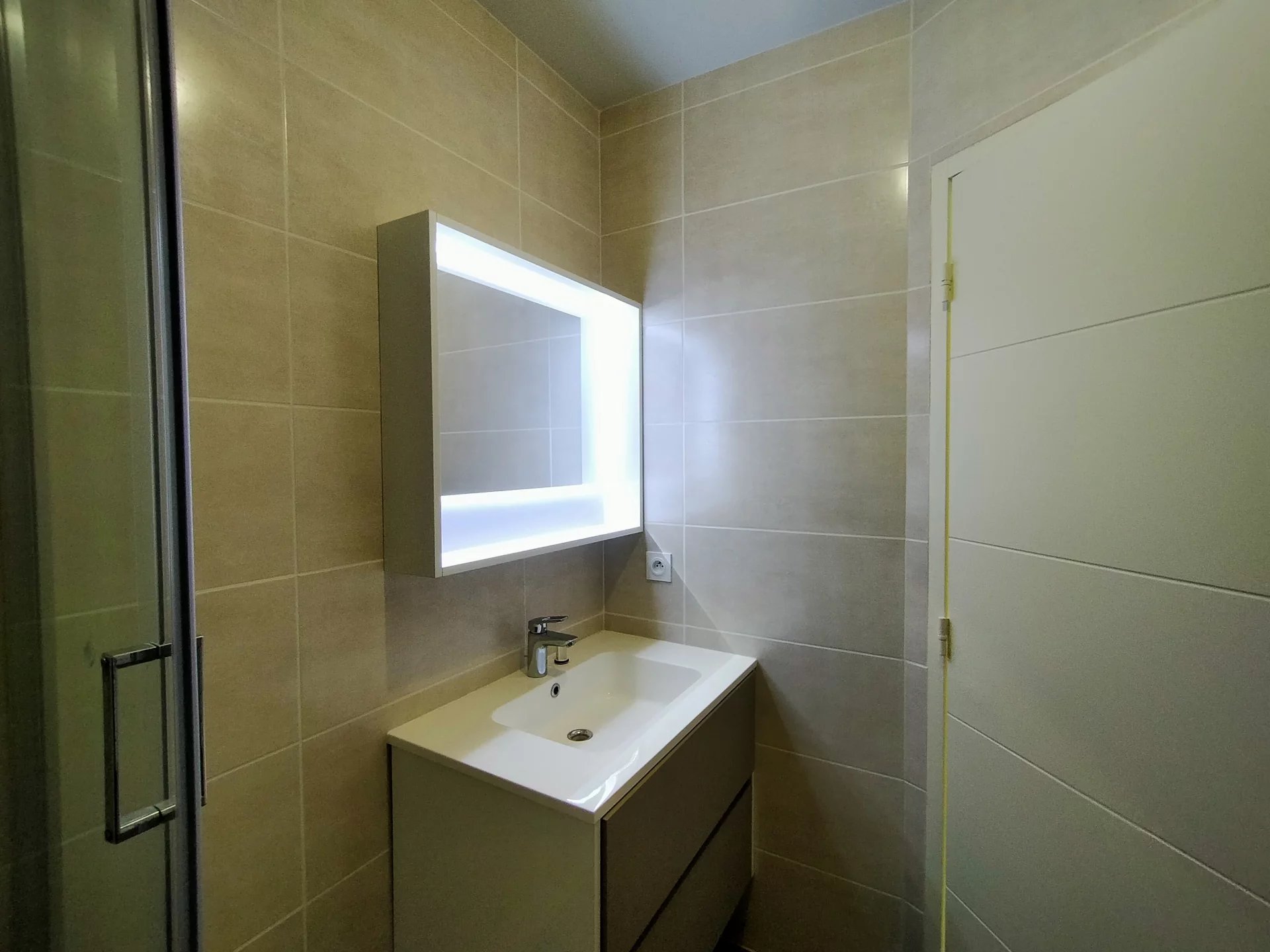 5249738 Location Lyon 9ème