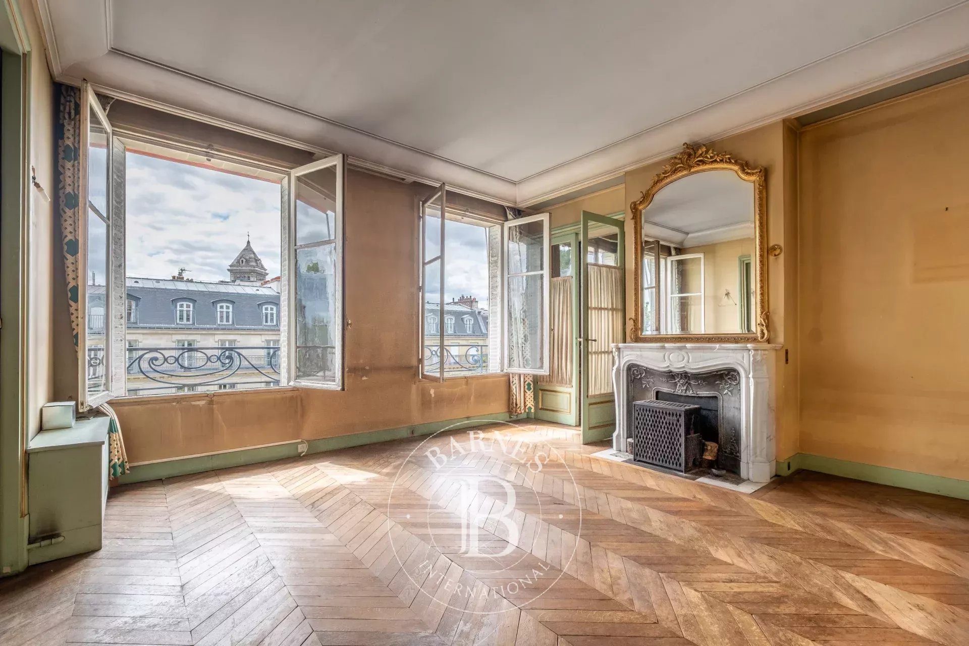 Paris 6 – Quartier Vavin / Jardin du Luxembourg - Appartement de réception et familial – Lumineux – 5ème étage – 4 à 5 chambres