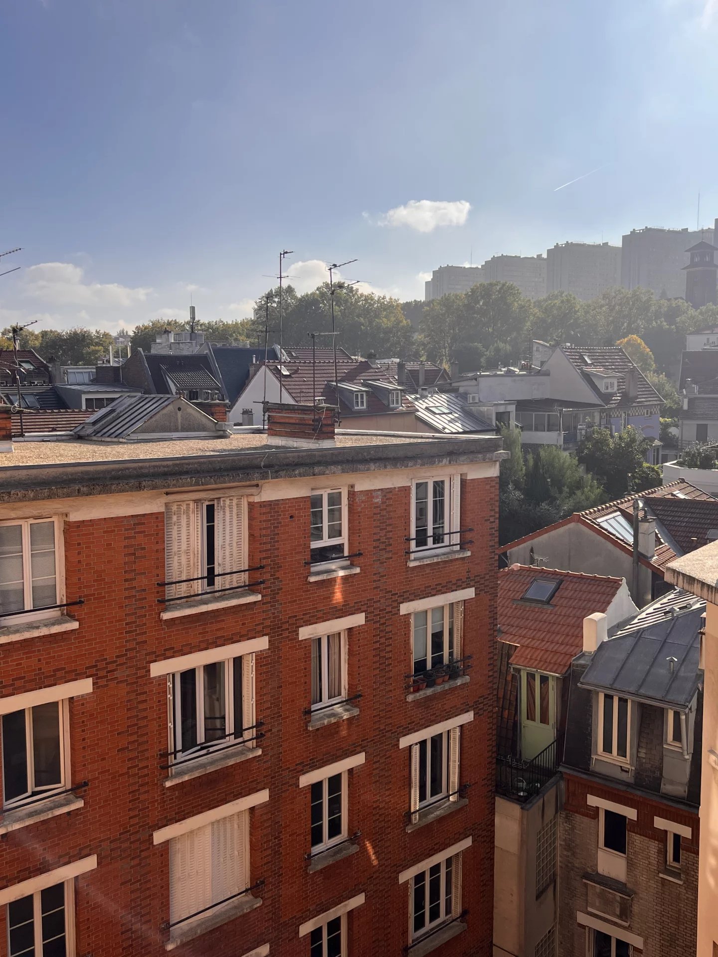 PARIS 19EME METRO BOTZARIS - COUP DE COEUR AU DERNIER ETAGE