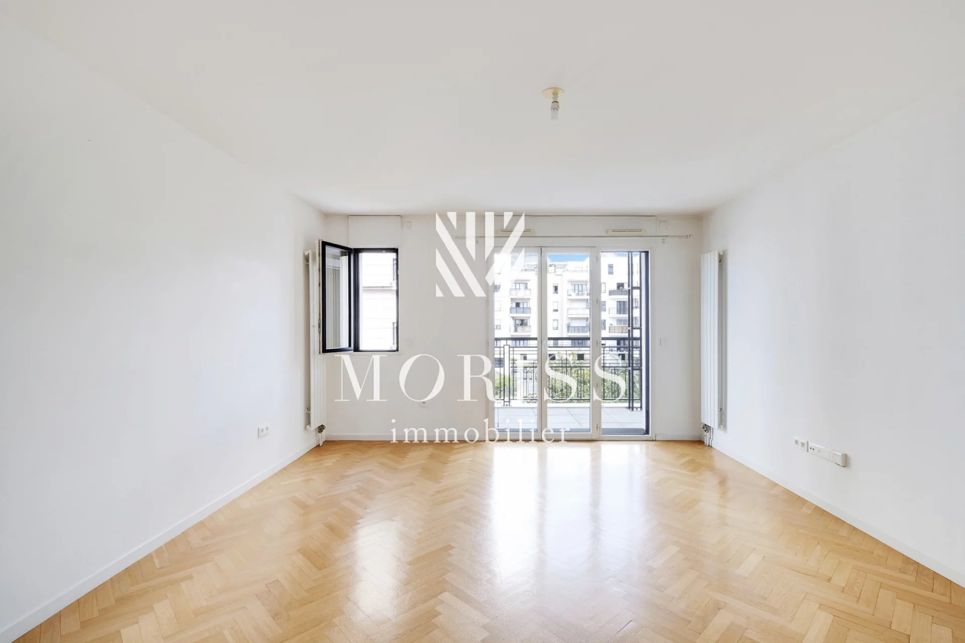SURESNES APPARTEMENT DE 3 PIECES DE 62 M2 + balcon - Image Array