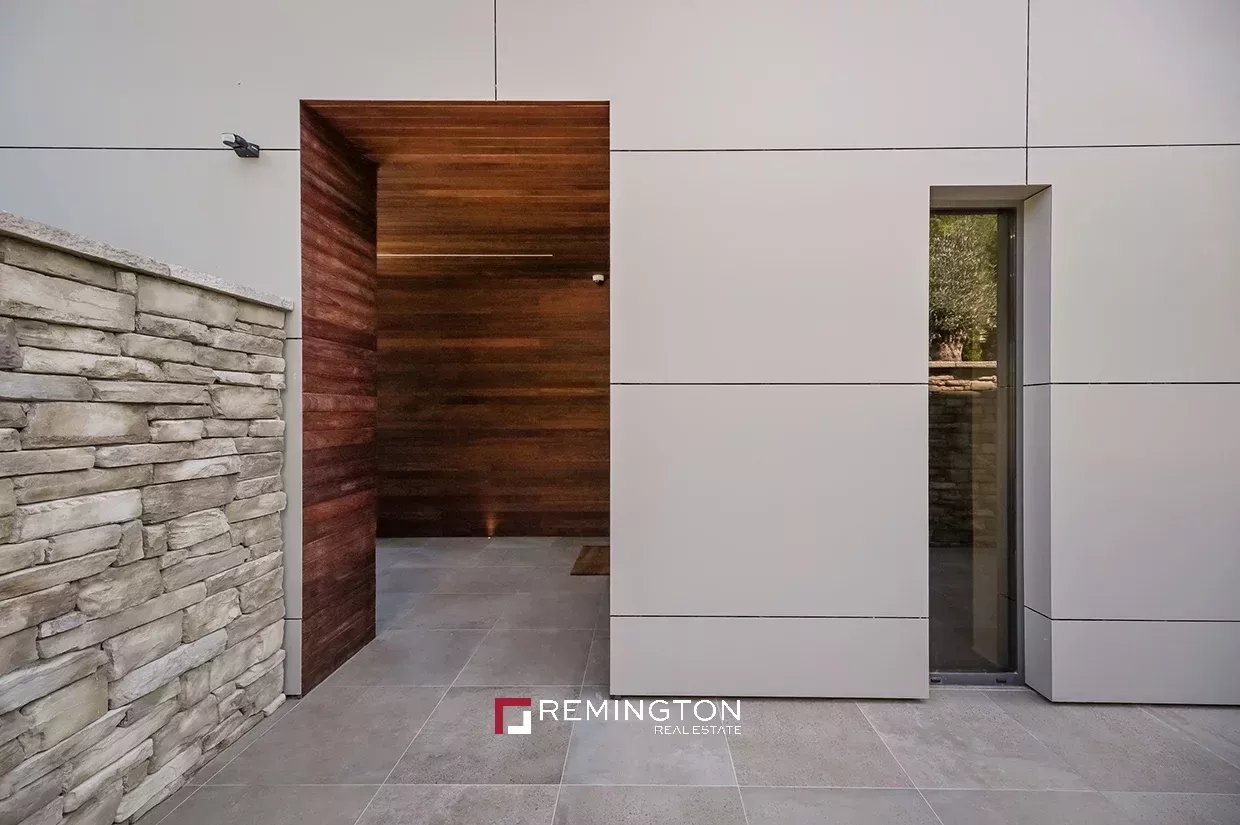 5 Bedroom Villa/Townhouse's Image 36