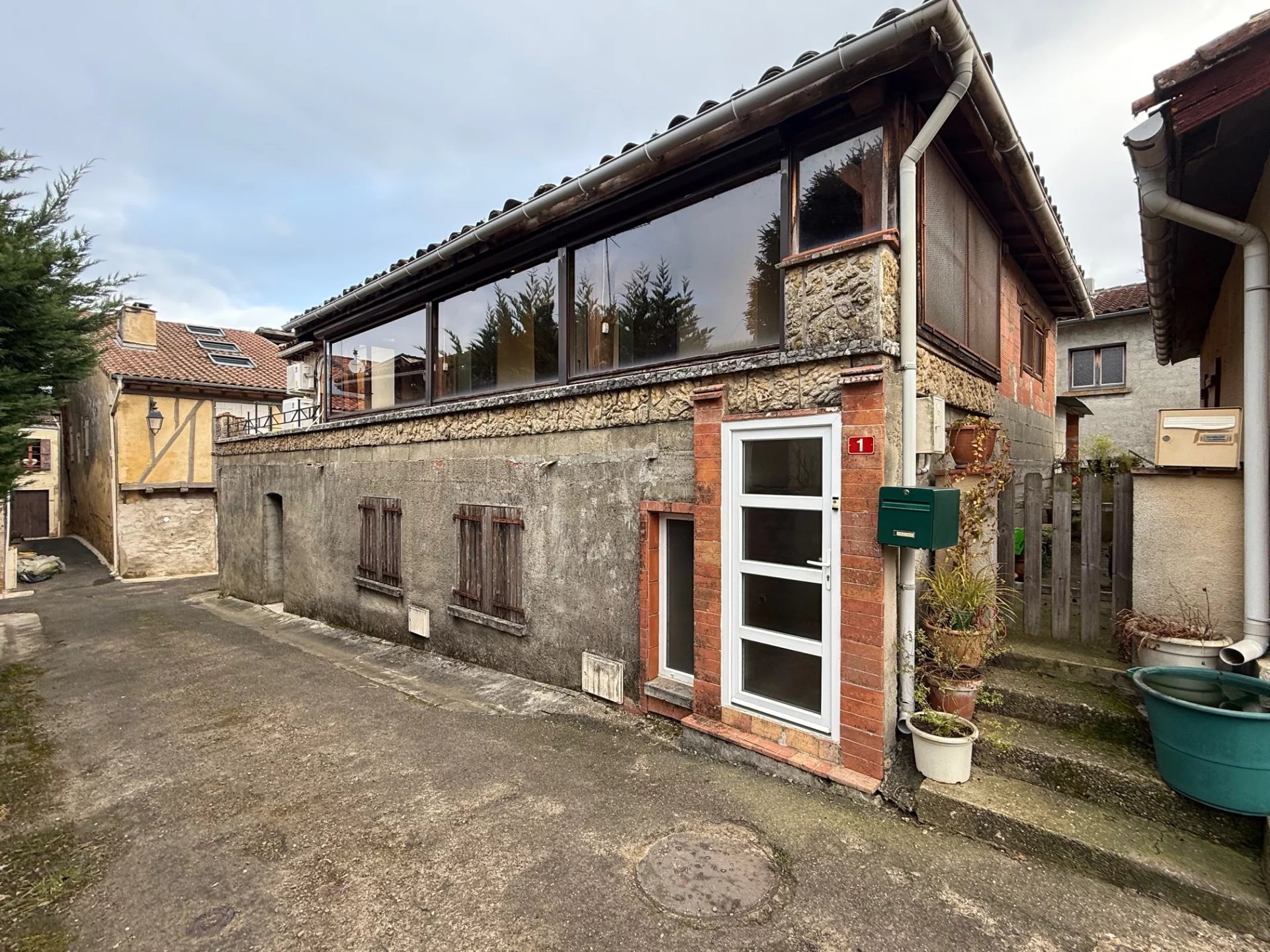 Maison T4 de 80m2 habitables avec garage et sous-sol de 93m2