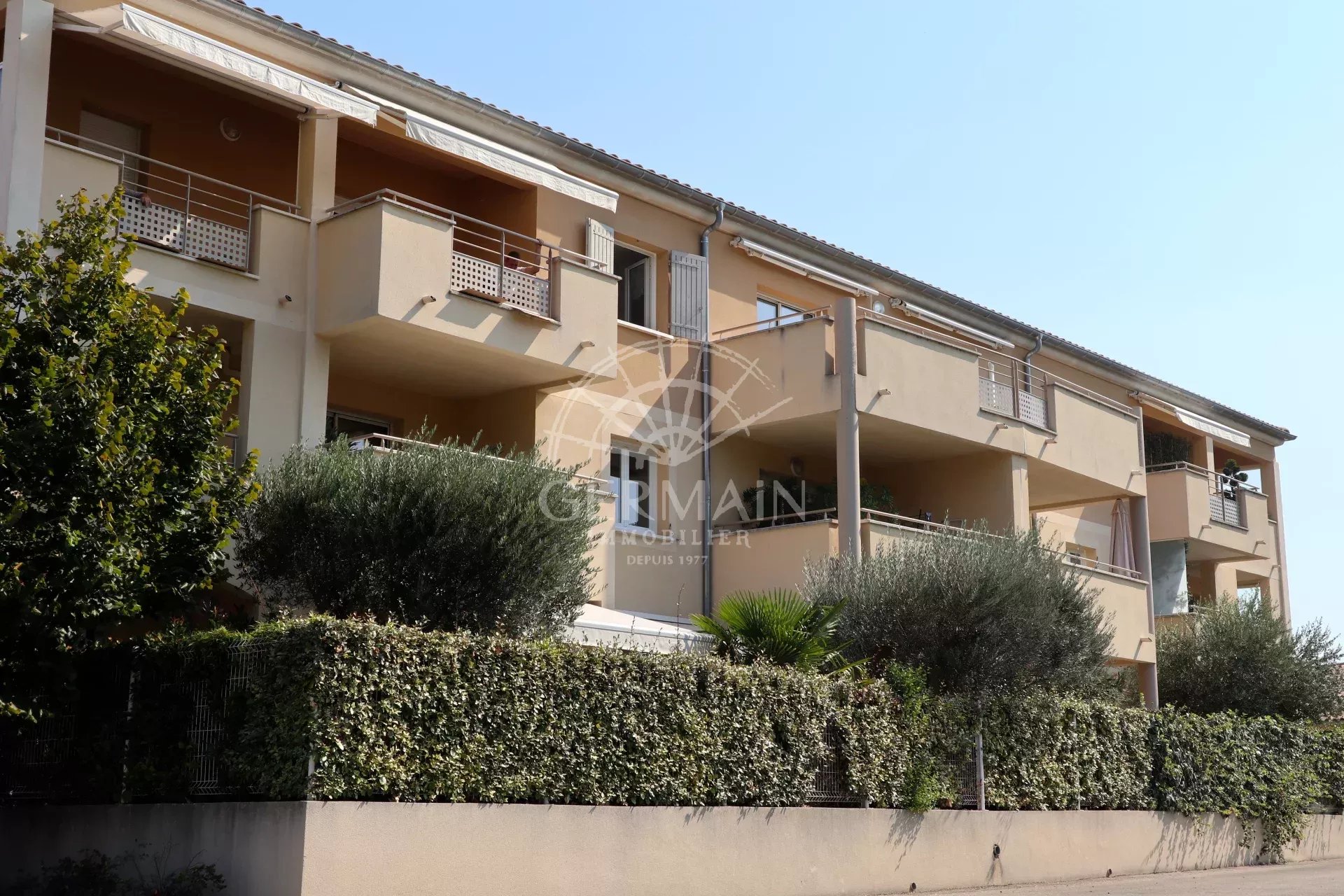 Agence immobilière de 