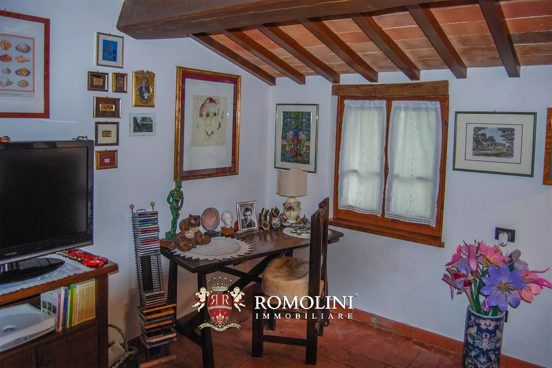 10 Bedroom Villa/Townhouse's Image 39