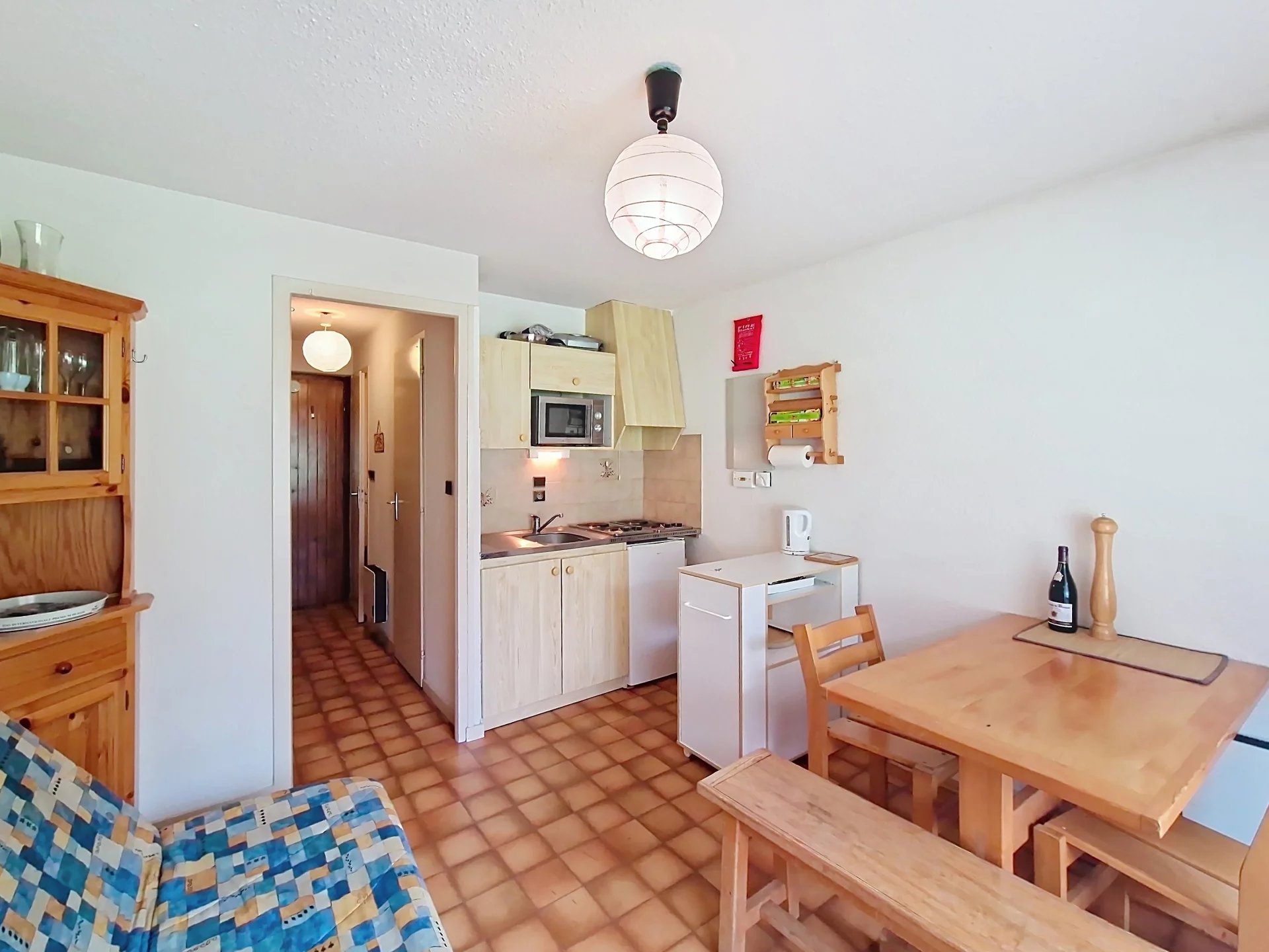 2 ROOMS APARTMENT NEAR NURSERY