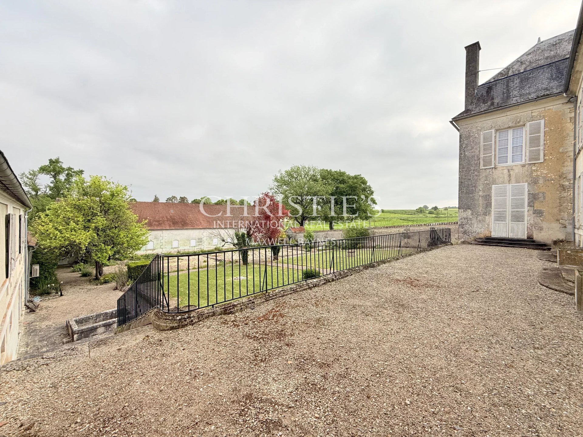 10 Bedroom Villa/Townhouse's Image 6