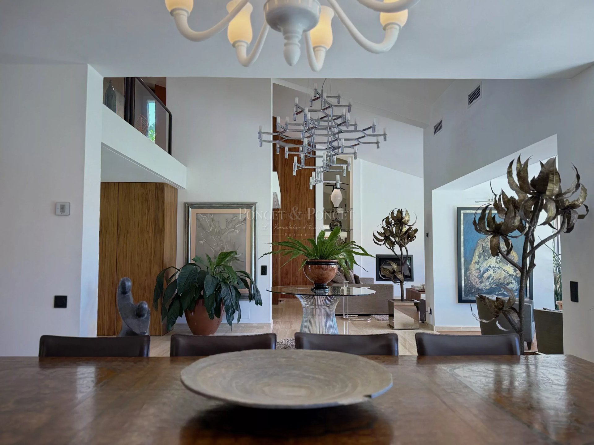 5 Bedroom Villa/Townhouse's Image 28
