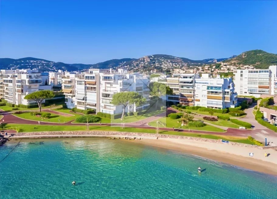 Rare à la Vente – 3 Pièces Vue Mer en Accès Direct Plage — photo 13