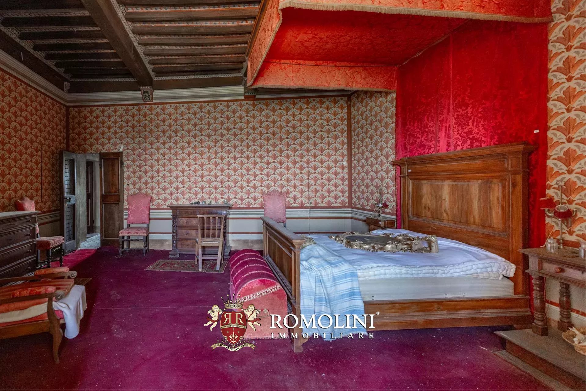 37 Bedroom Chateau's Image 51