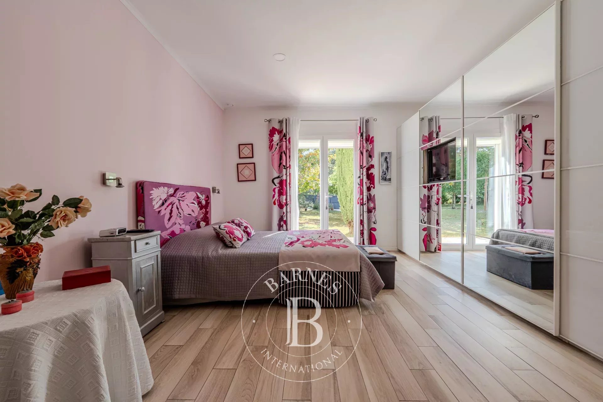 Ev Venelles - picture 23