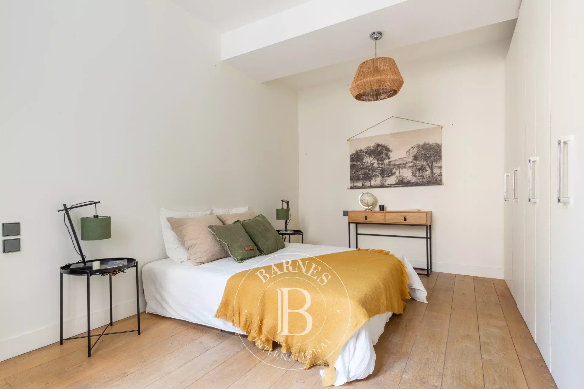 Daire Paris 3ème - picture 17