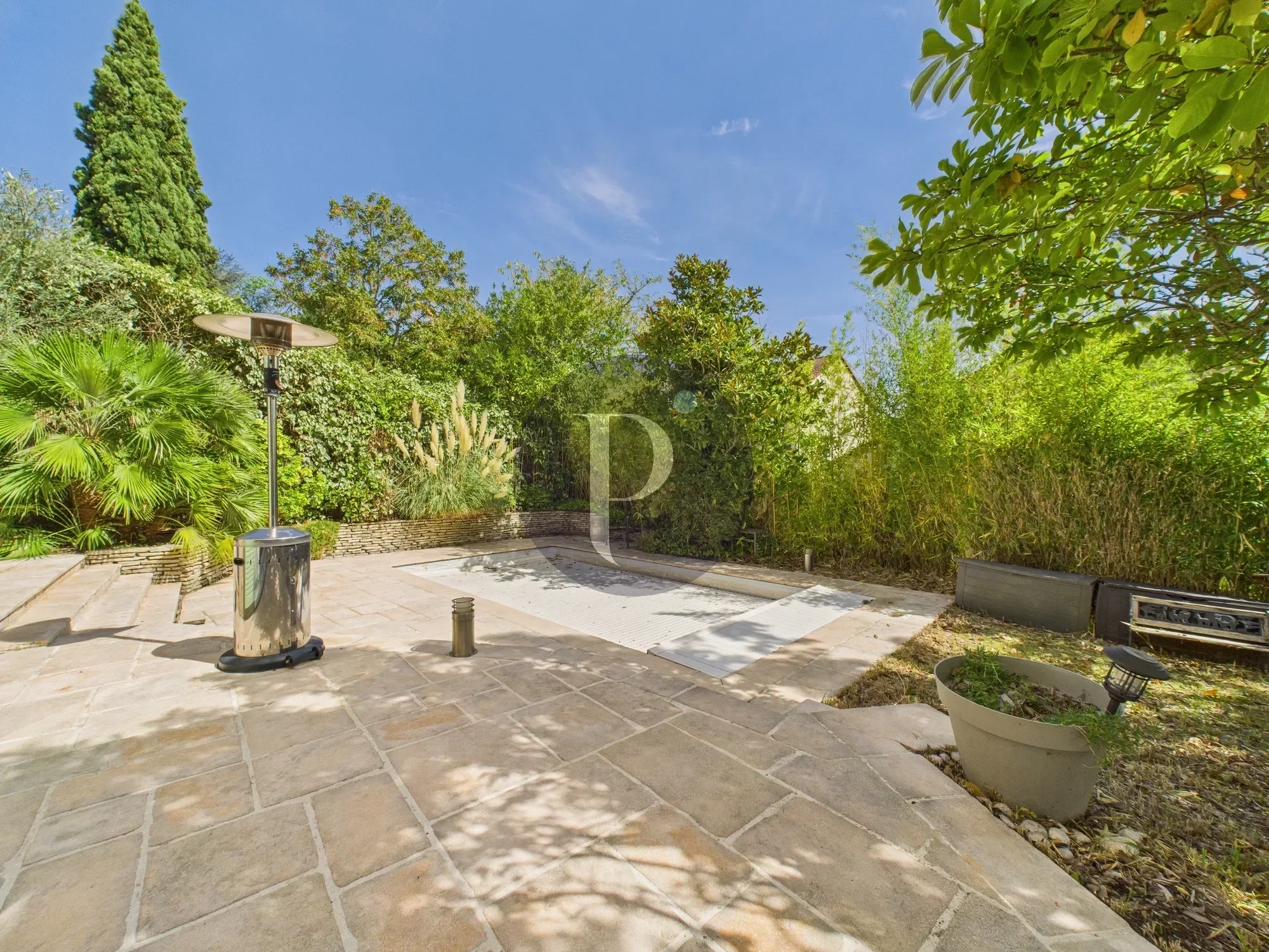vente-maison-7-pieces-verrieres-le-buisson-86199758