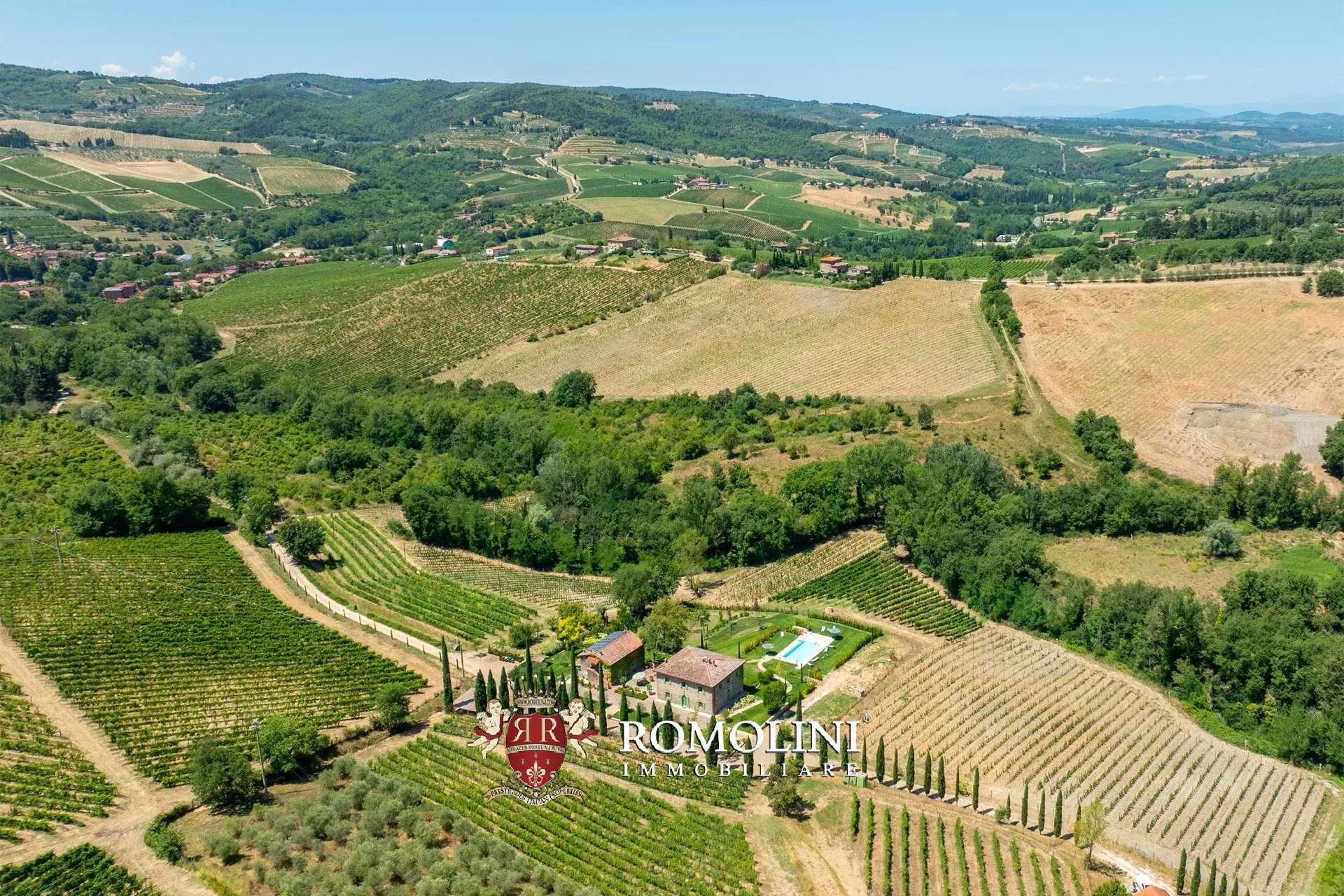 7 Bedroom Vineyard's Image 14
