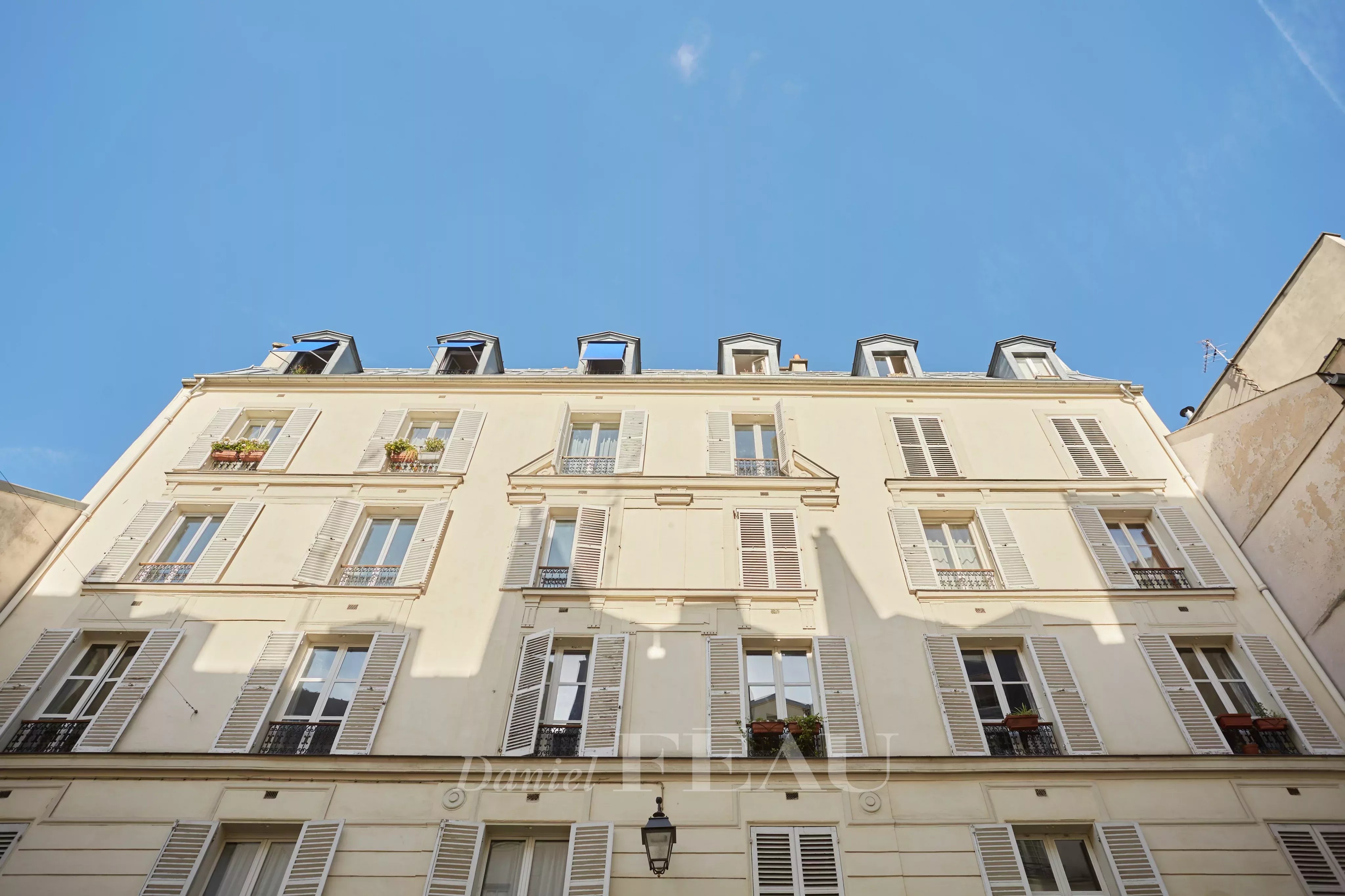 Rental Studio Paris 5th