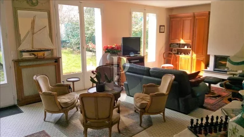 vente-maison-6-pieces-sceaux-83869016