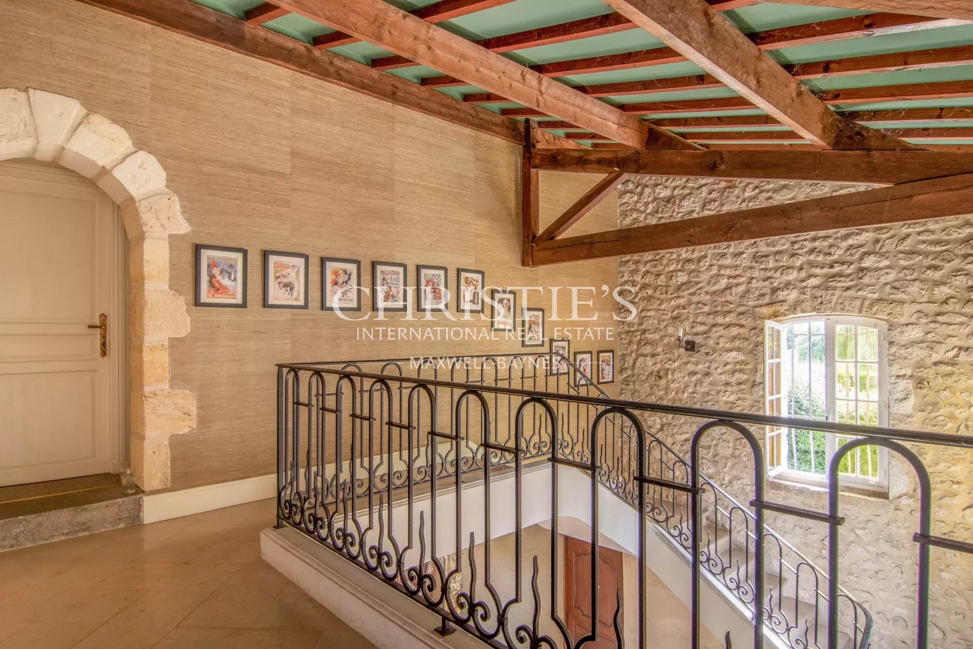 10 Bedroom Villa/Townhouse's Image 13