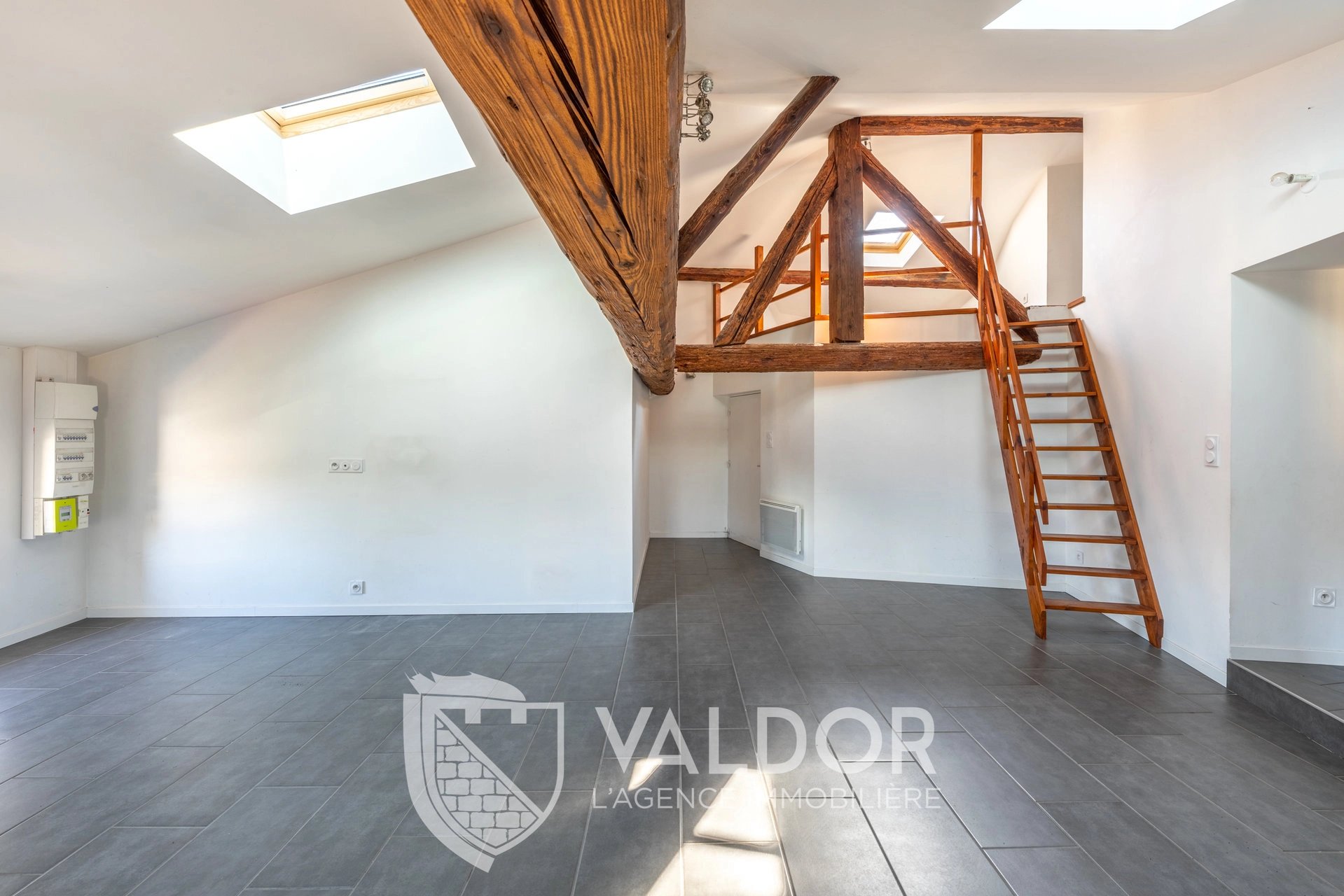 Appartement de 75,75 m² à Chasselay (69380)