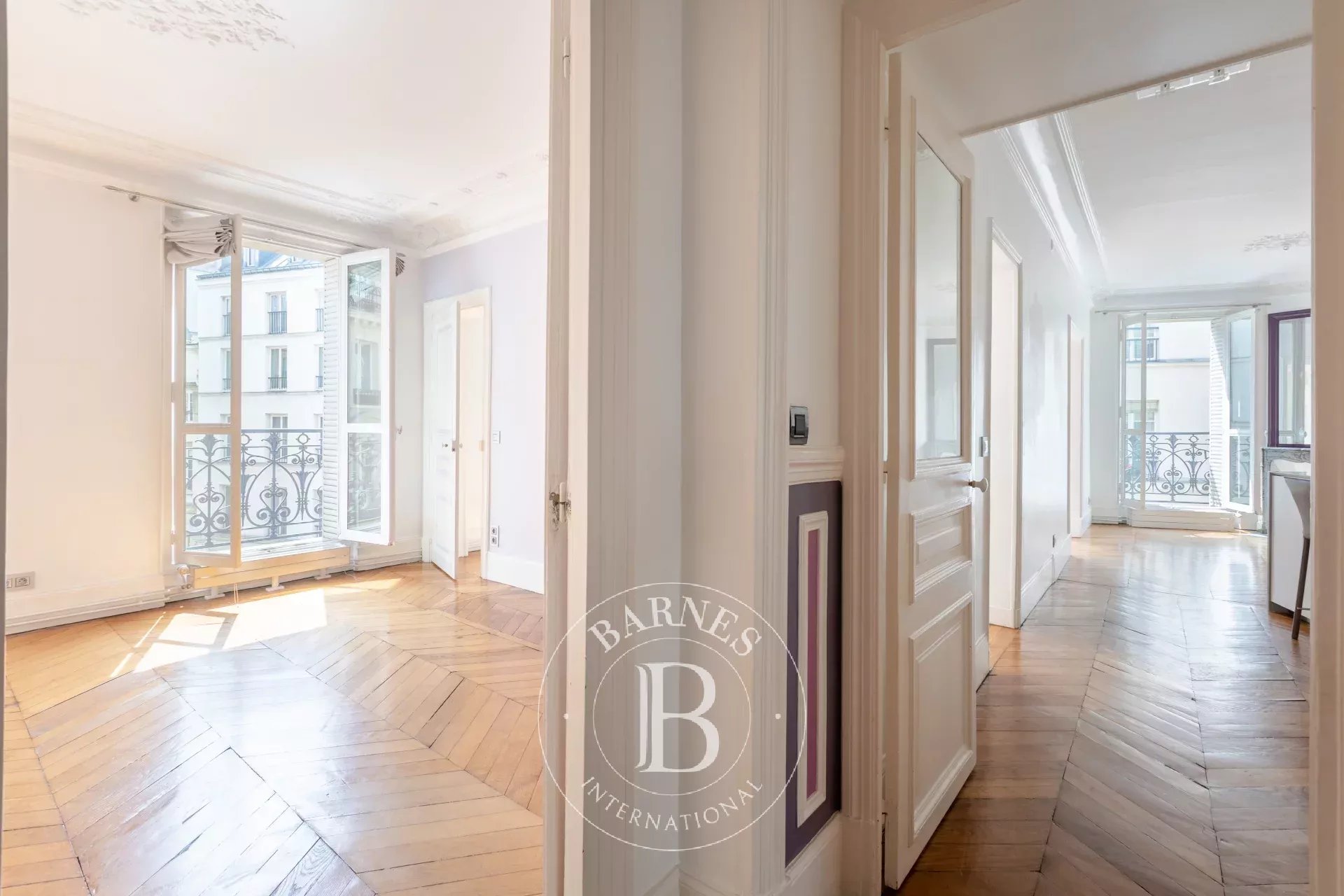 Daire Paris 2ème - picture 17