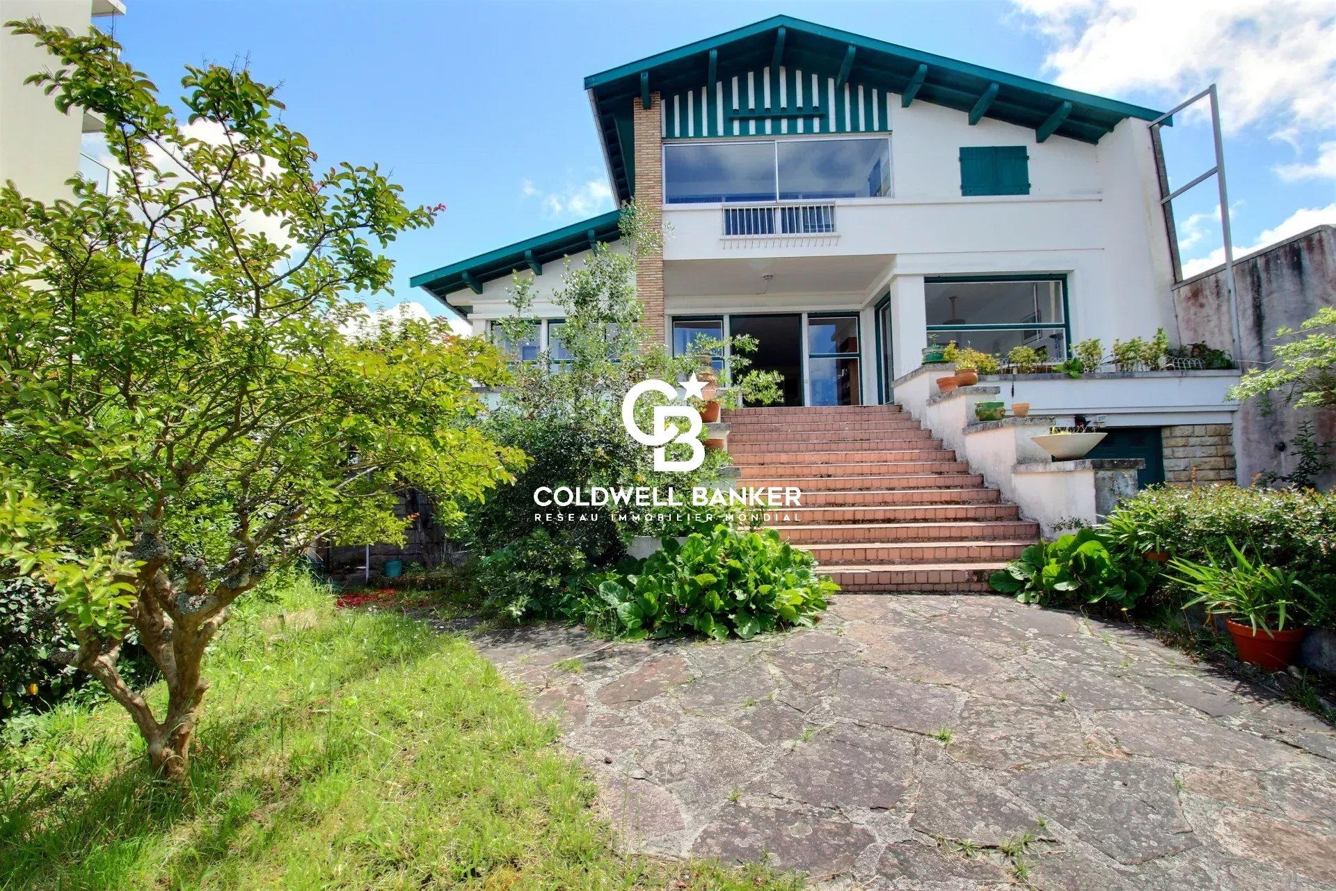 Agence immobilière de Silver Coast Int. Realty