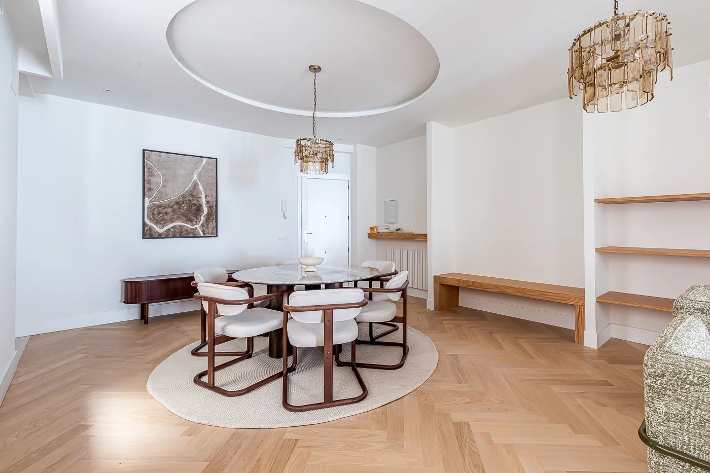Renovated and furnished flat in a privileged area