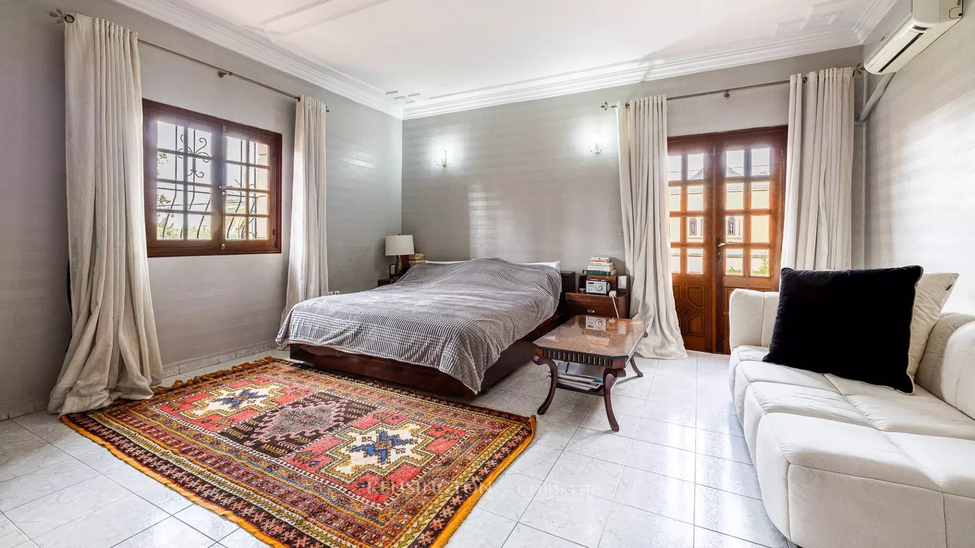 9 Bedroom Villa/Townhouse's Image 17