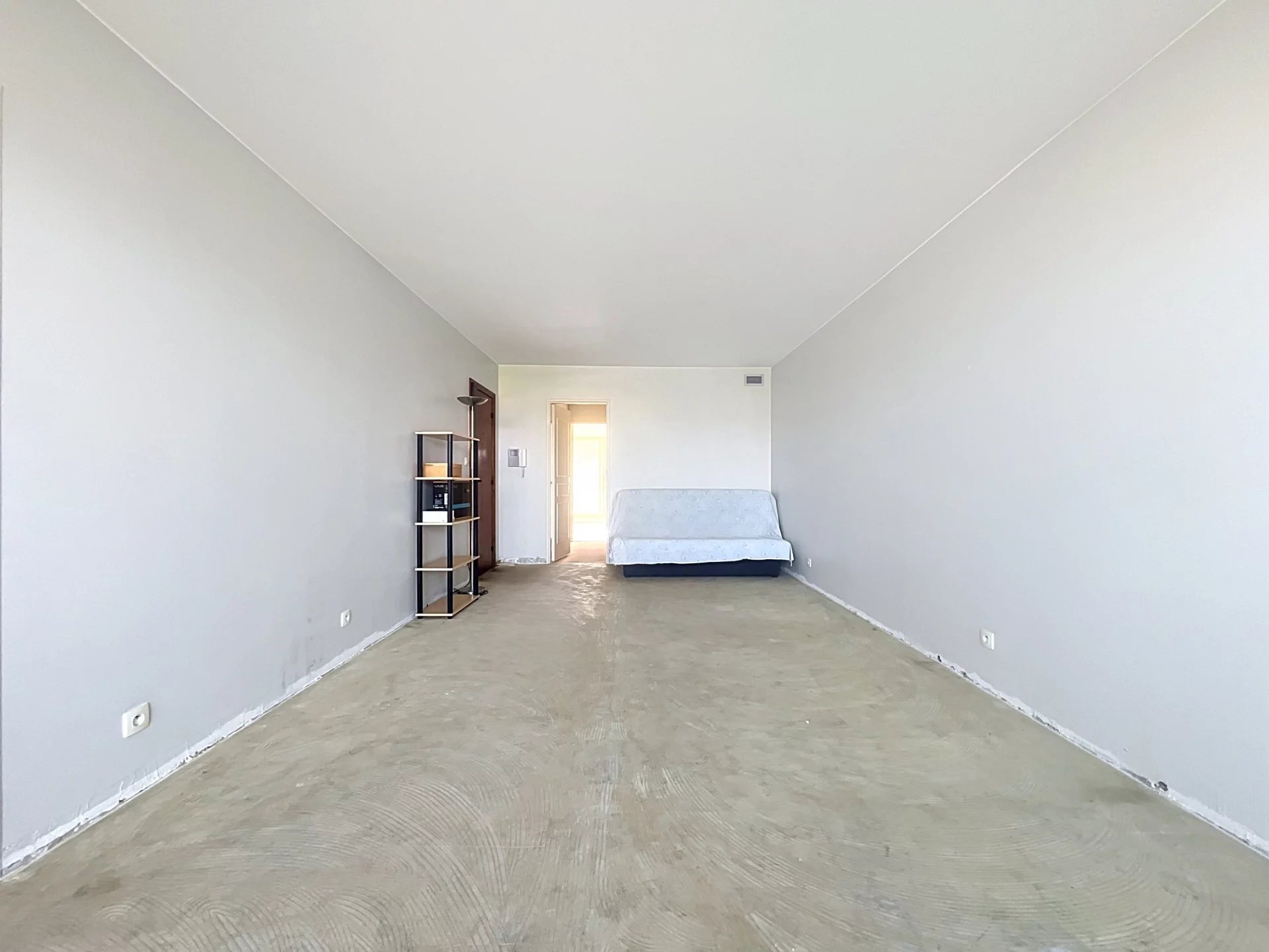 Appartement 2 pièces avec parking et cave - Photo 2