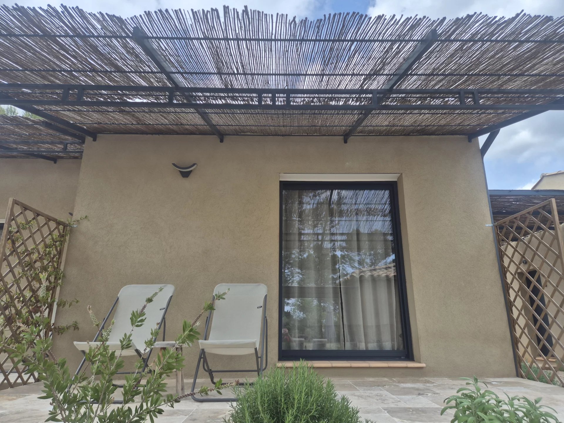 Villa and 4 gites in Cotignac, unique layout with pool house and pool
