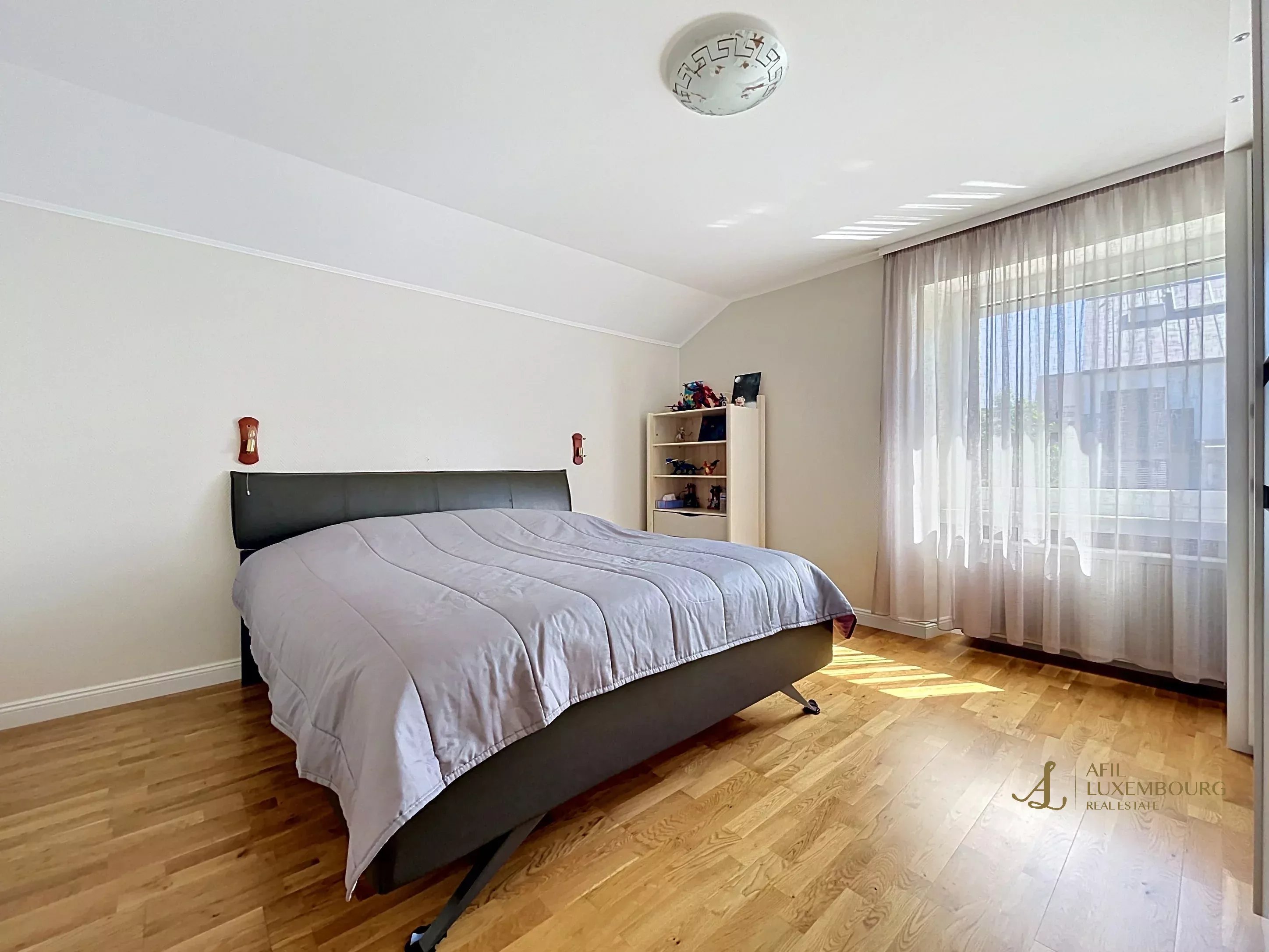 Sale Village house Schouweiler