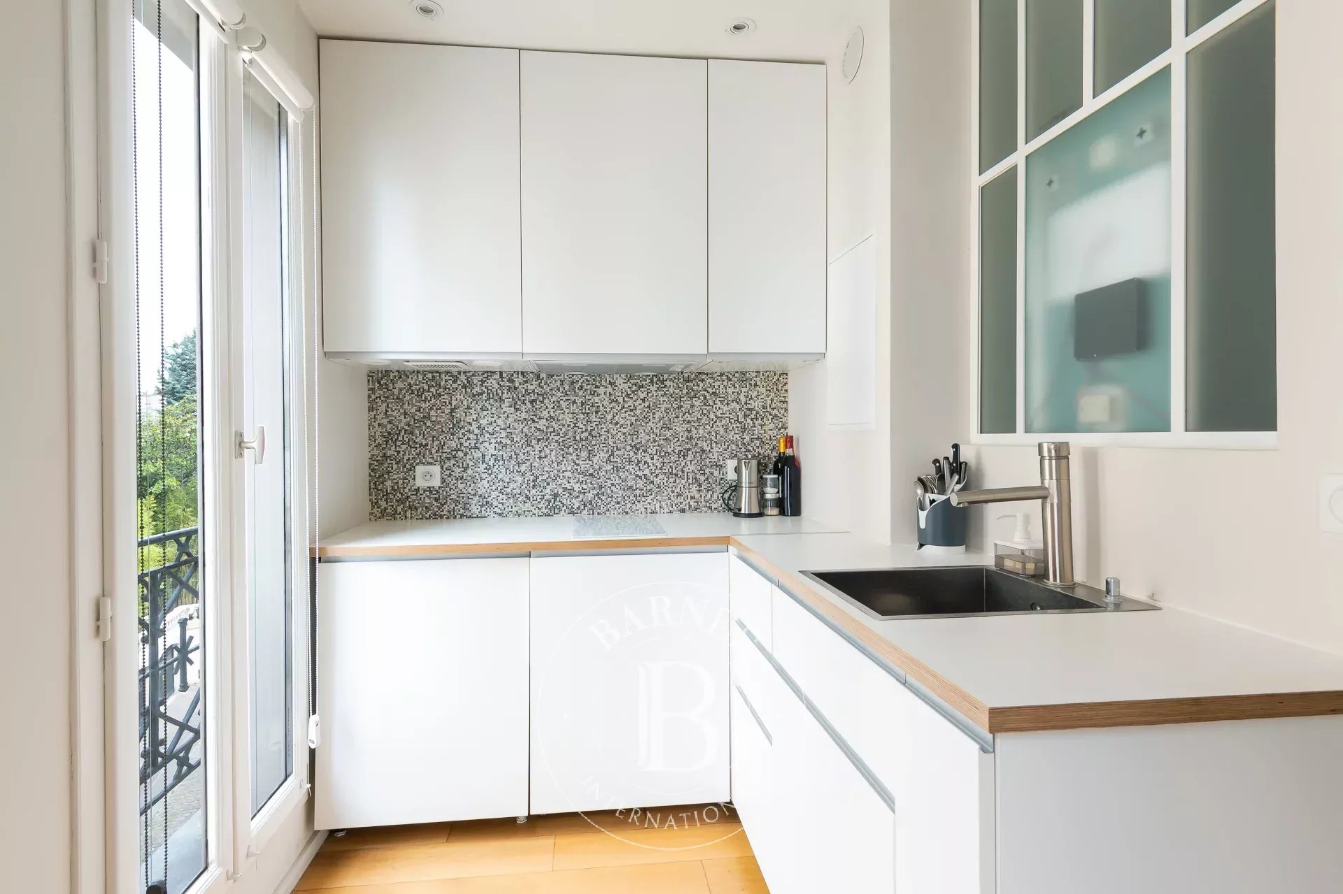 Daire Paris 18ème - picture 4