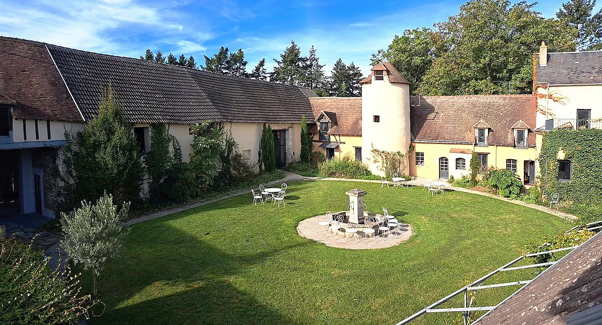 Gien - UN DOMAINE FACE À LA LOIRE