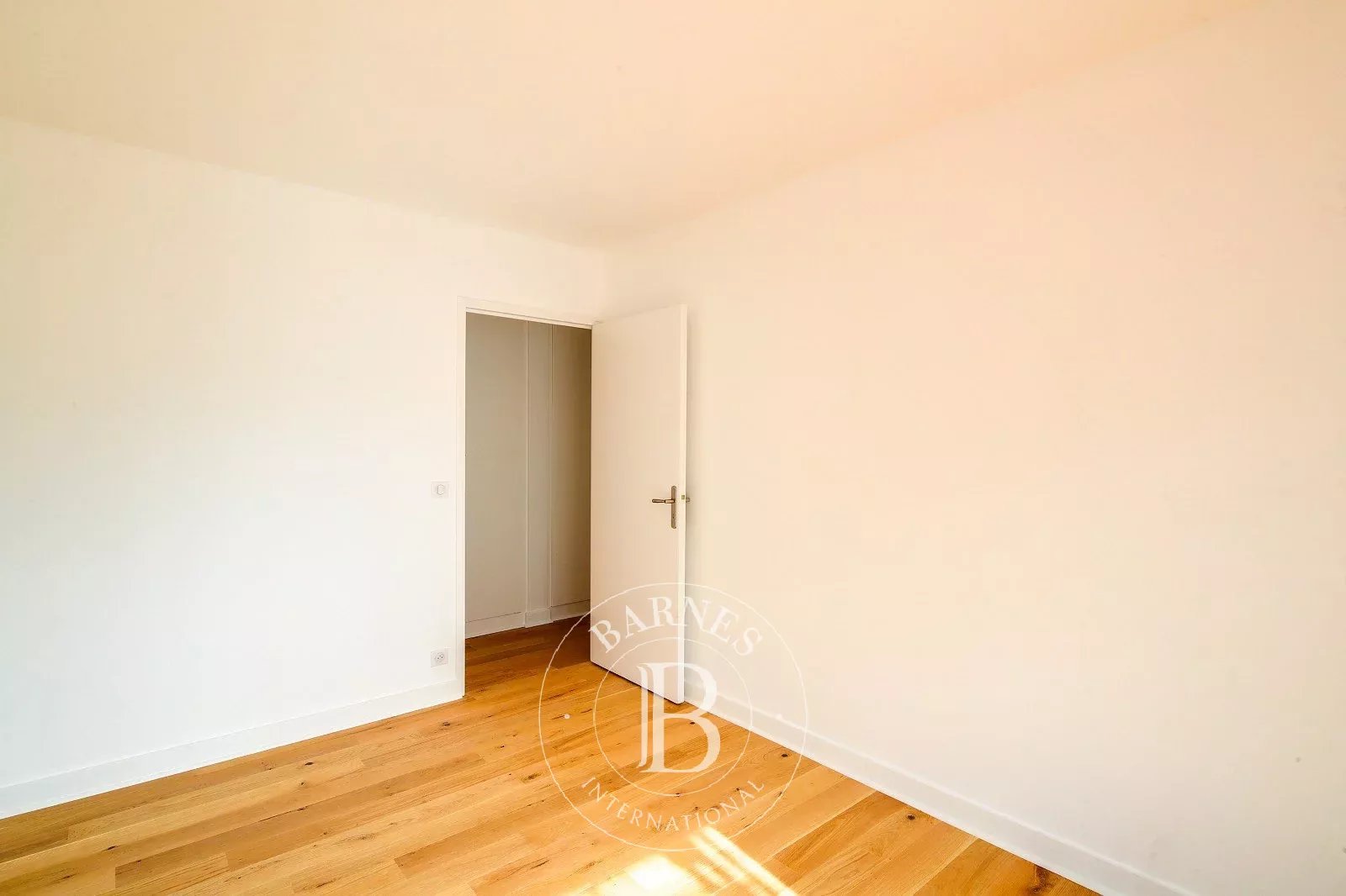 Levallois-Perret  - Piso 3 Cuartos 2 Habitaciones - picture 4