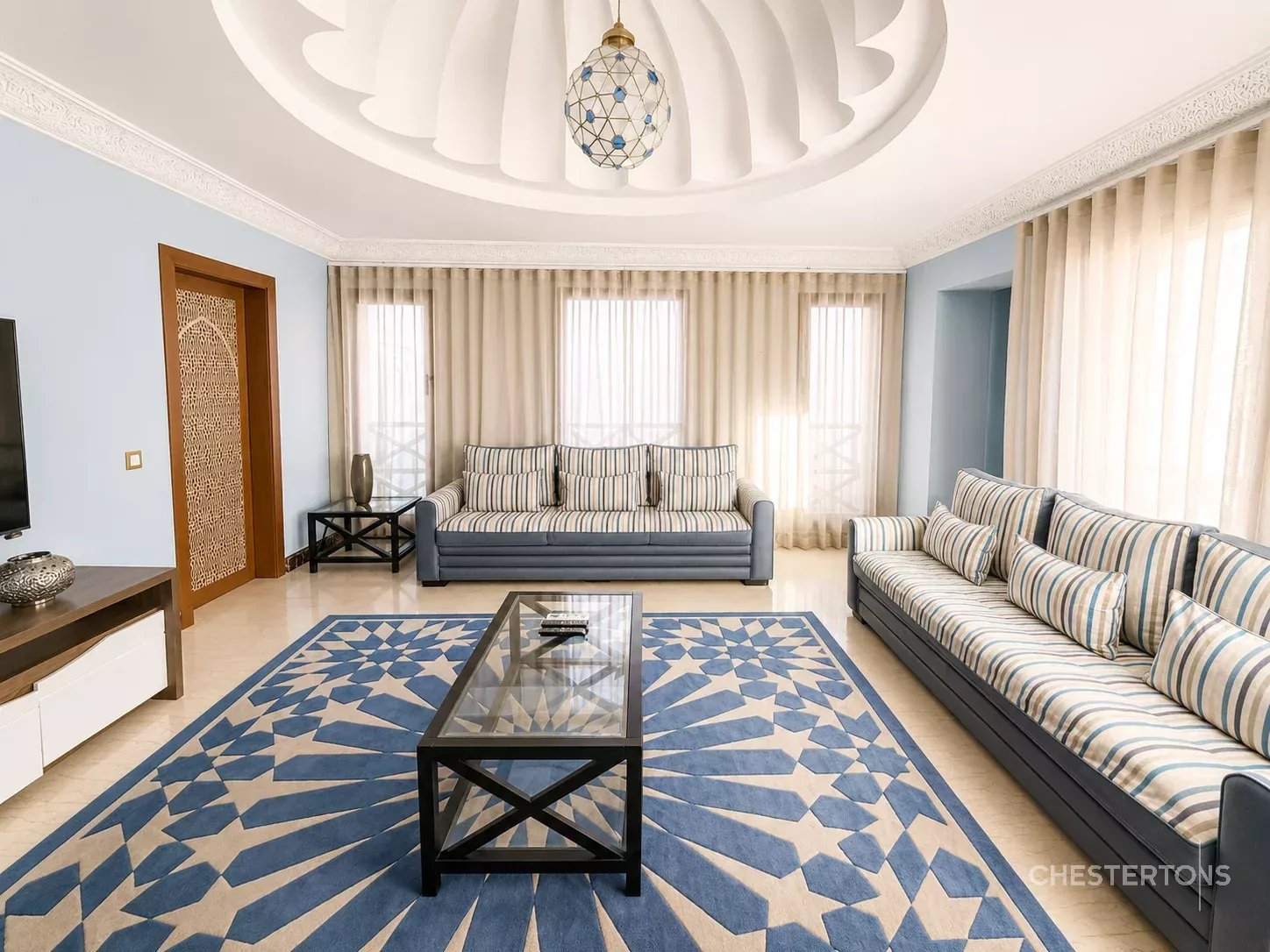  Image of Villa - 10 Bedrooms for Sale in Marrakech-Ménara-Marrakech-Morocco, Image 34