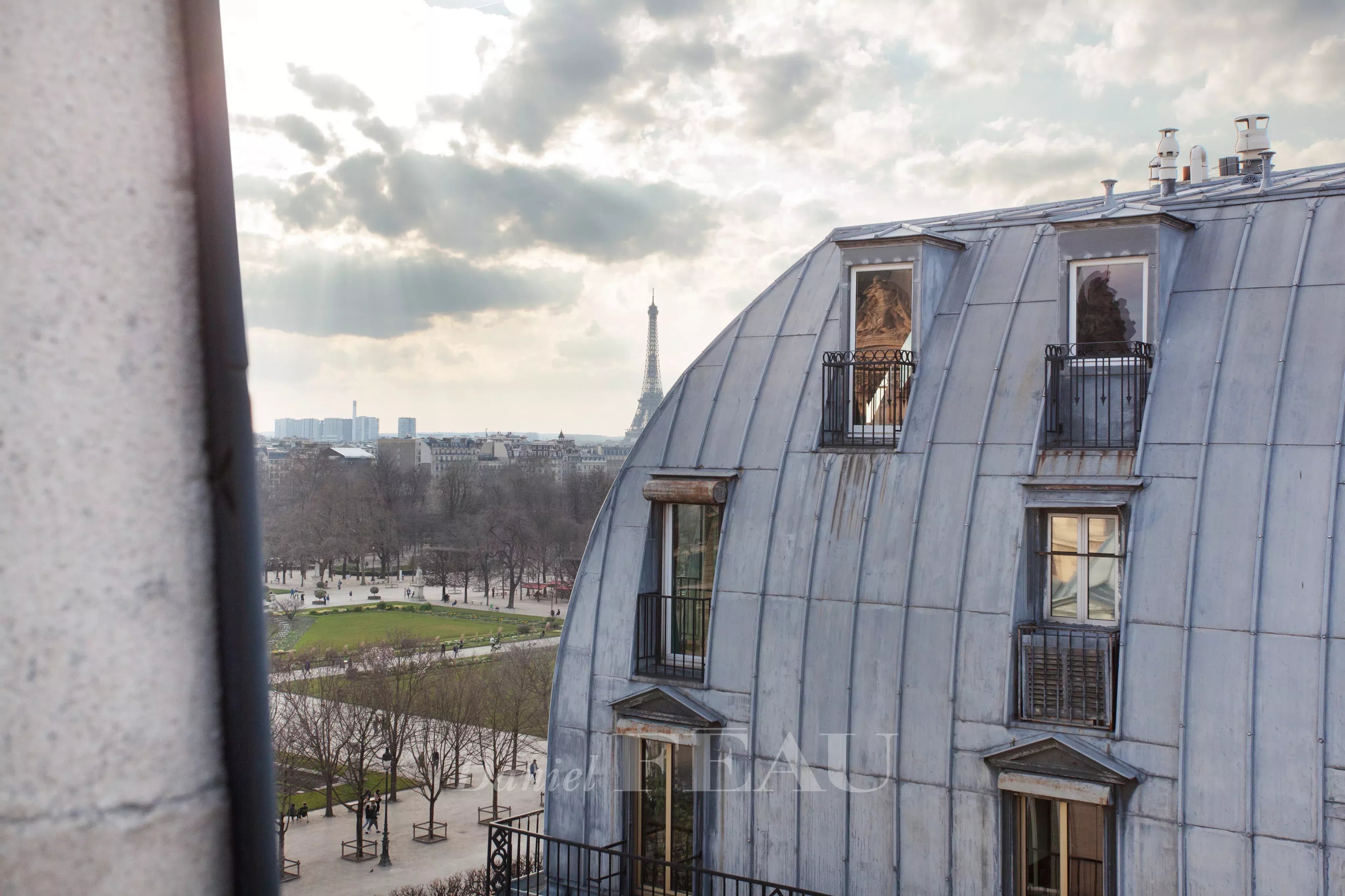 Sale Apartment Paris 1st