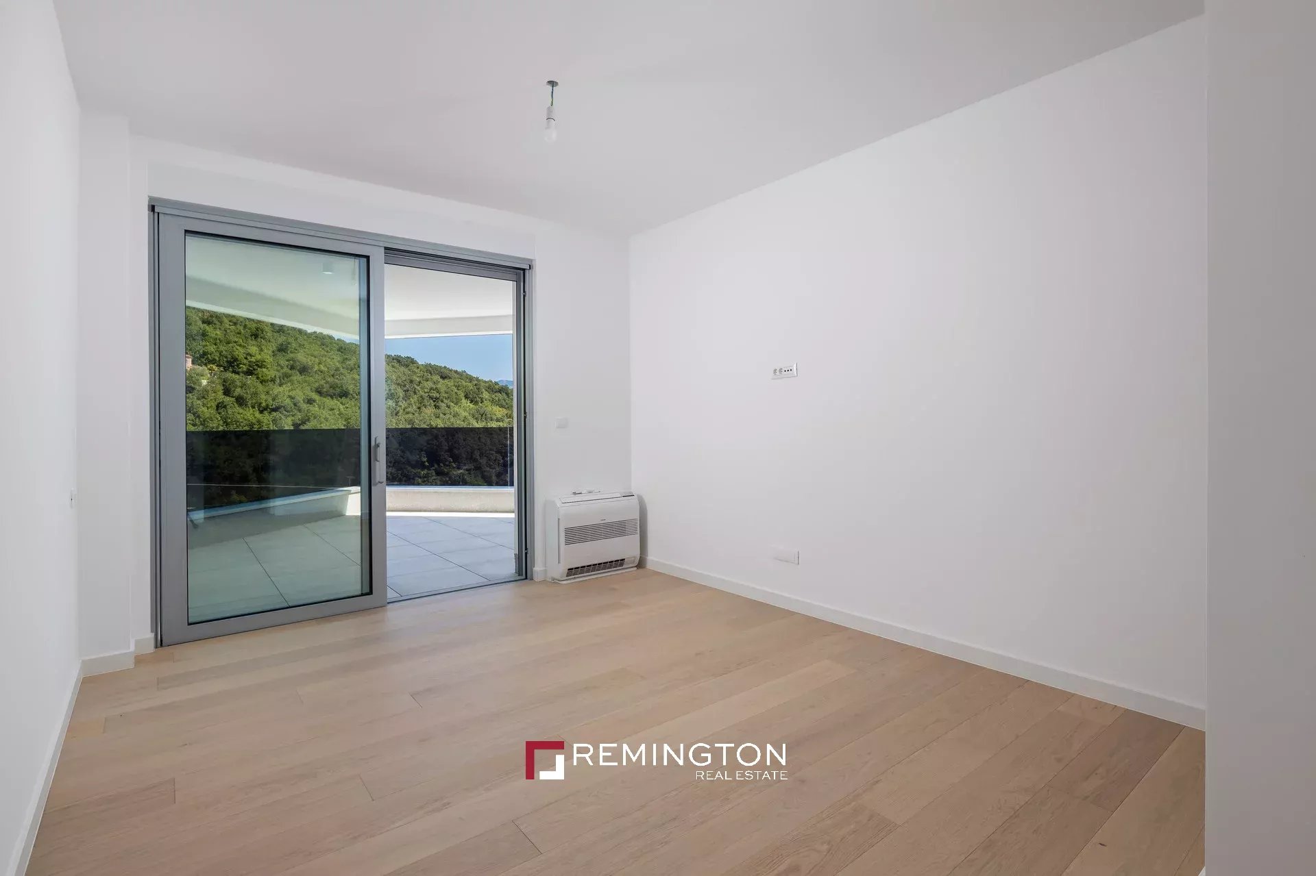 2 Bedroom Apartment/Flat's Image 18
