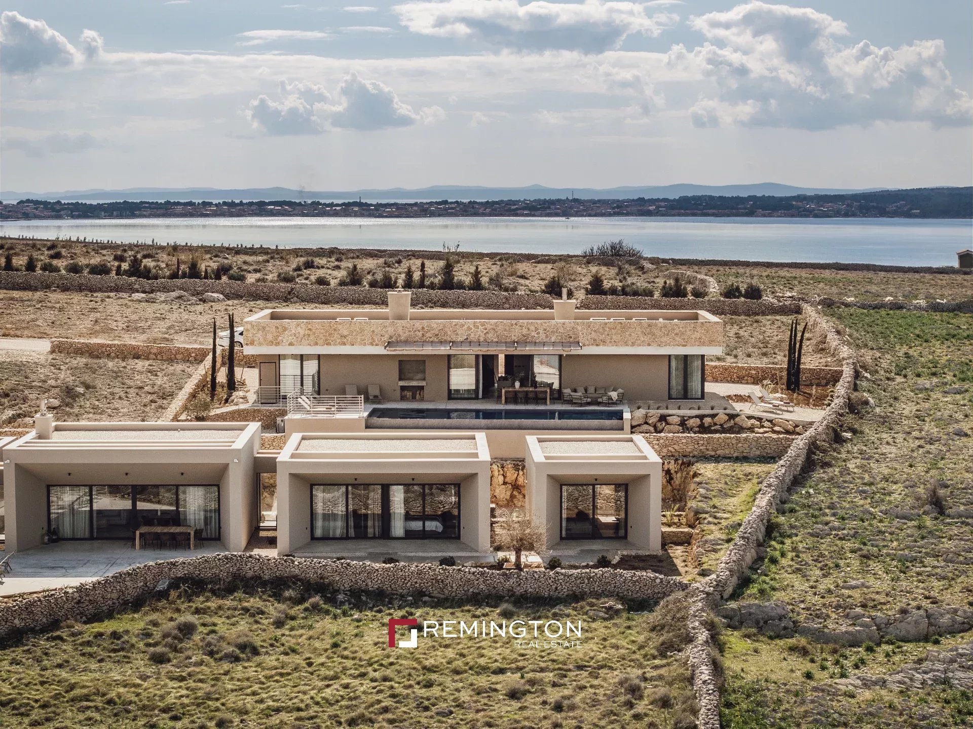 4 Bedroom Villa/Townhouse's Image 19