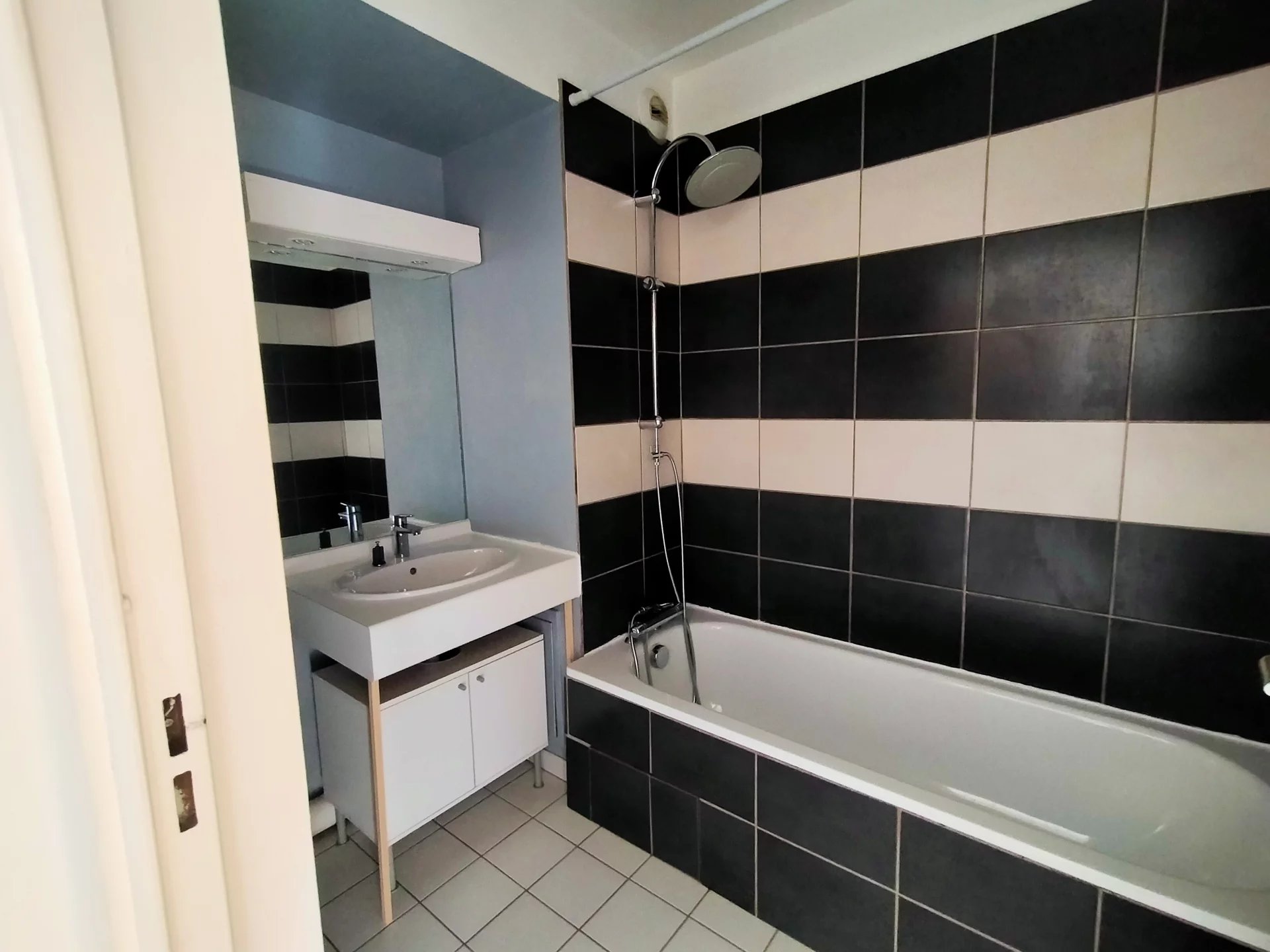 480965 Location Sainte-Foy-lès-Lyon