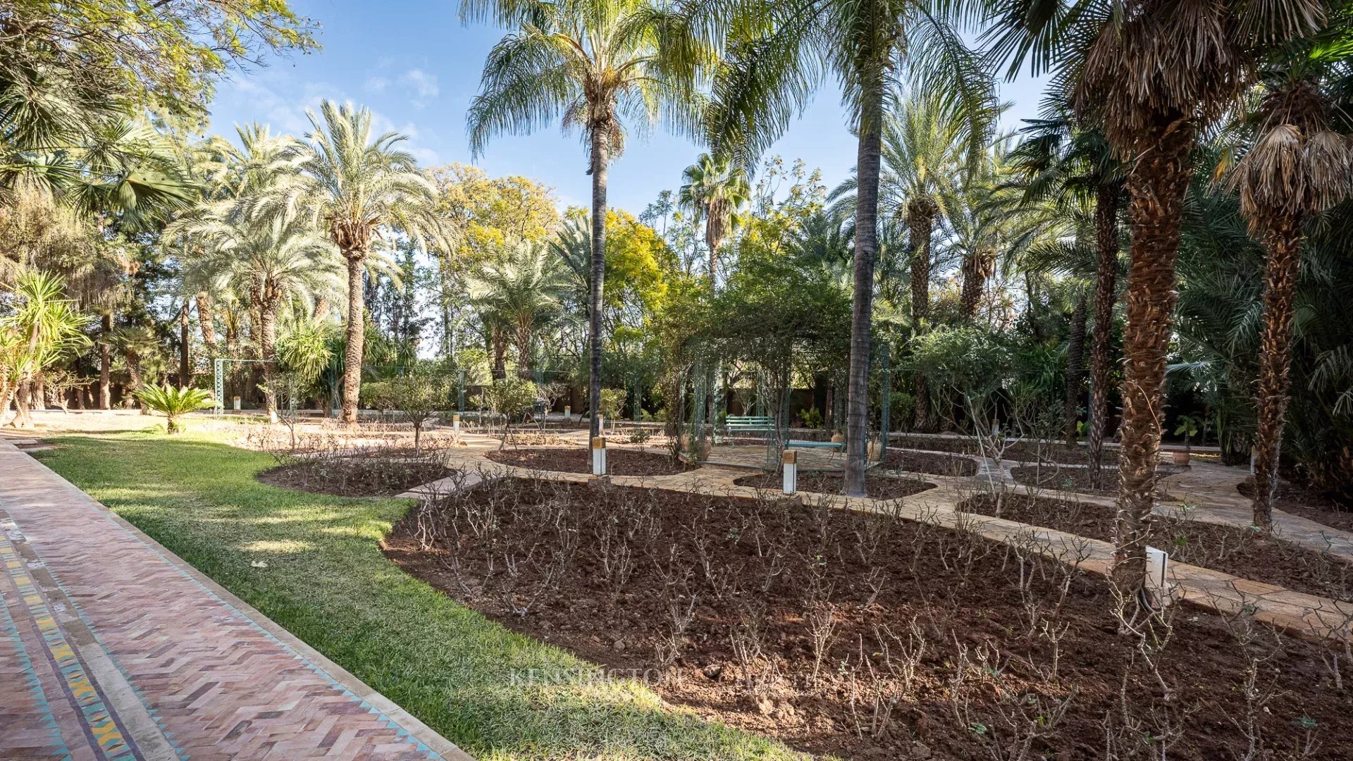 6 Bedroom Villa/Townhouse's Image 64