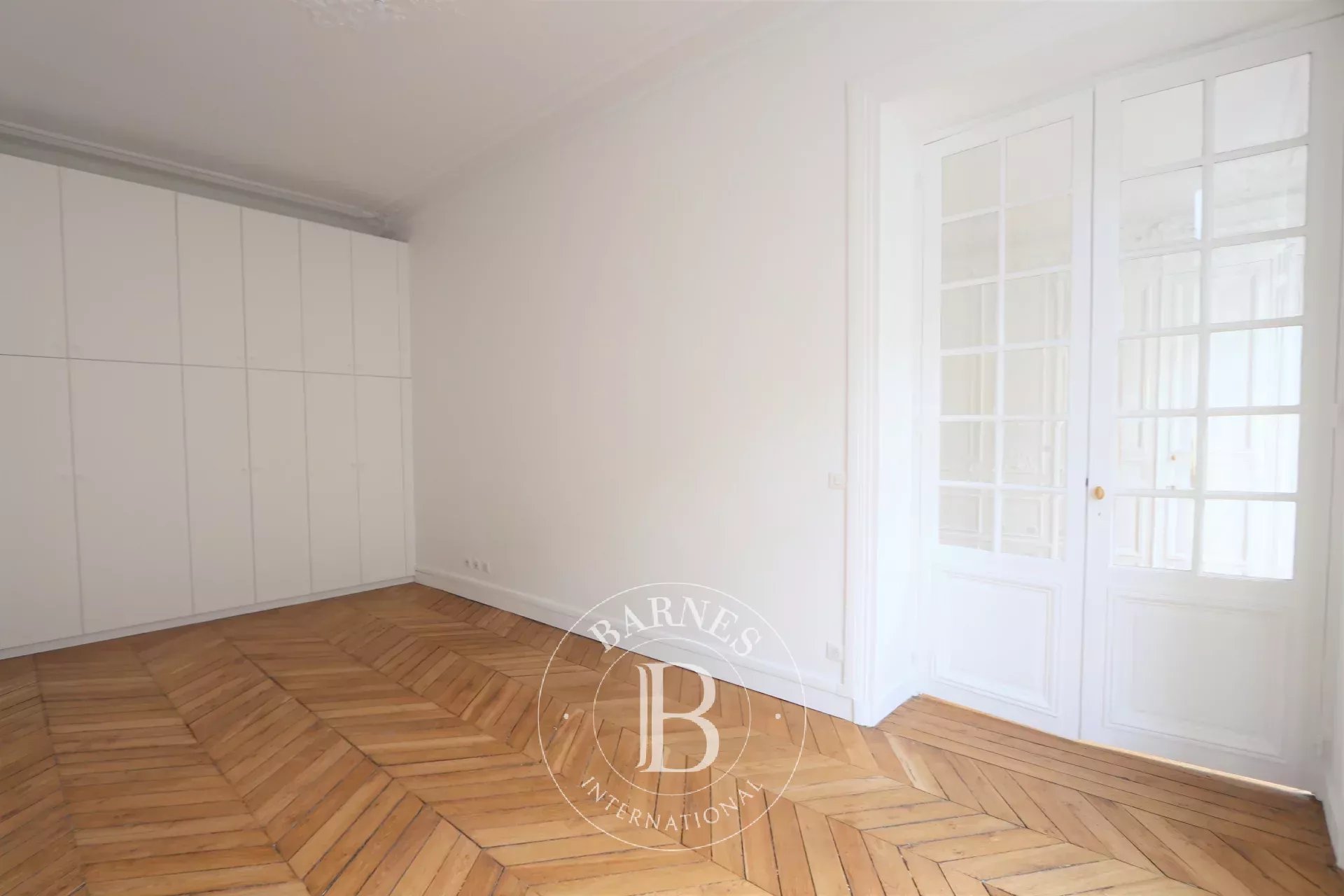 Daire Paris 8ème - picture 6