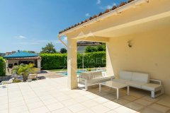 Renovated Single-Storey Villa with Village View — photo 6 of 7